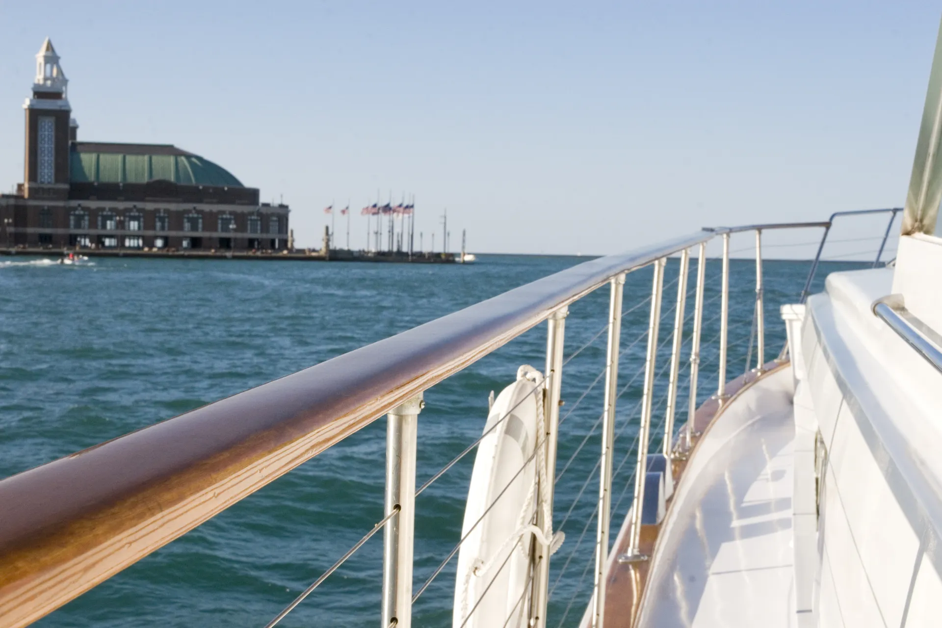 68' Luxurious Private Yacht Charters in Chicago! 