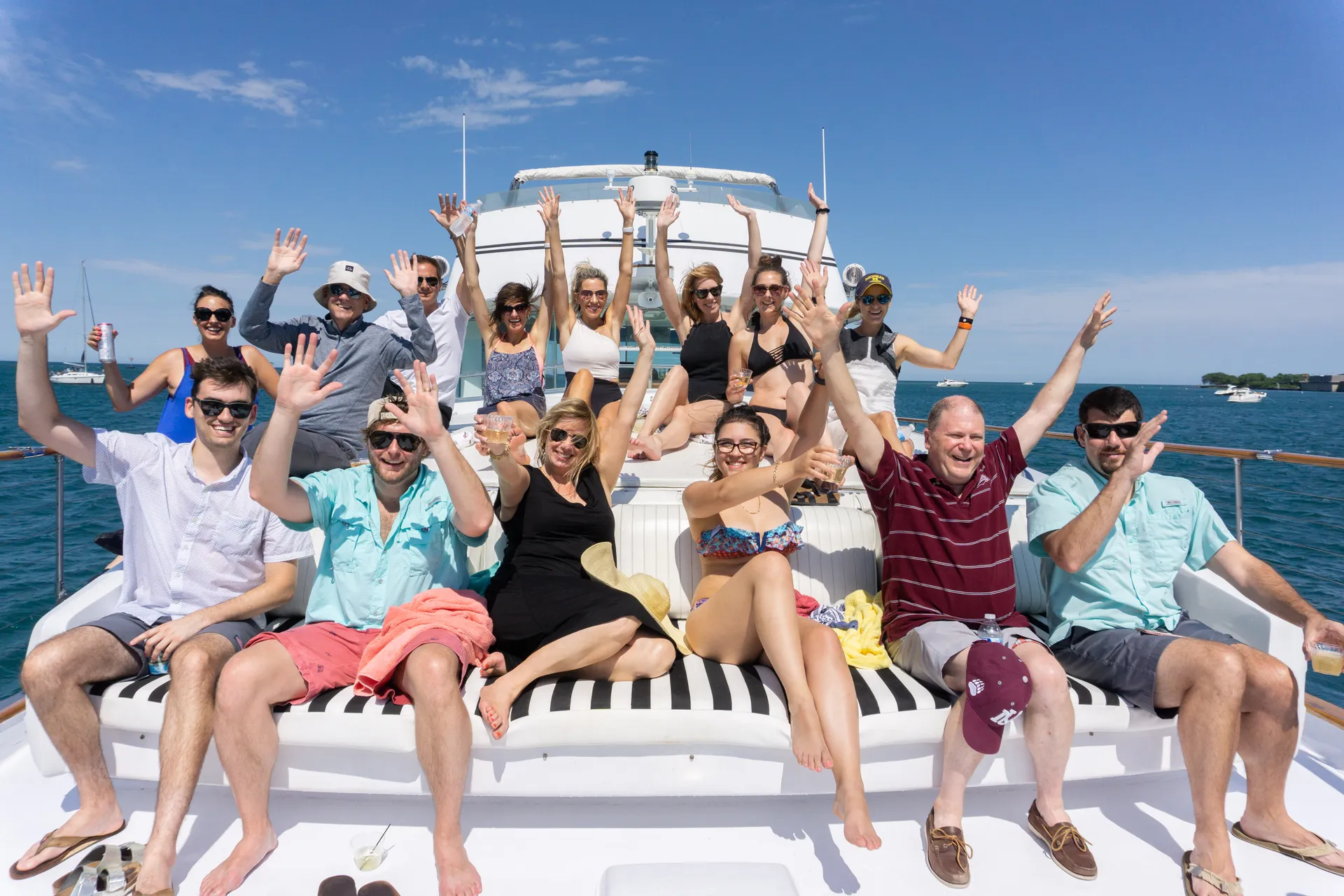 68' Luxurious Private Yacht Charters in Chicago! 
