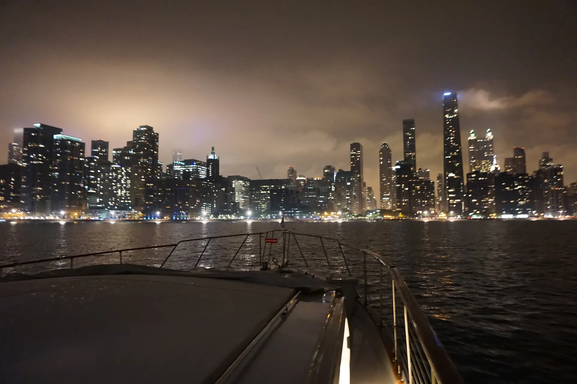 68' Luxurious Private Yacht Charters in Chicago! 