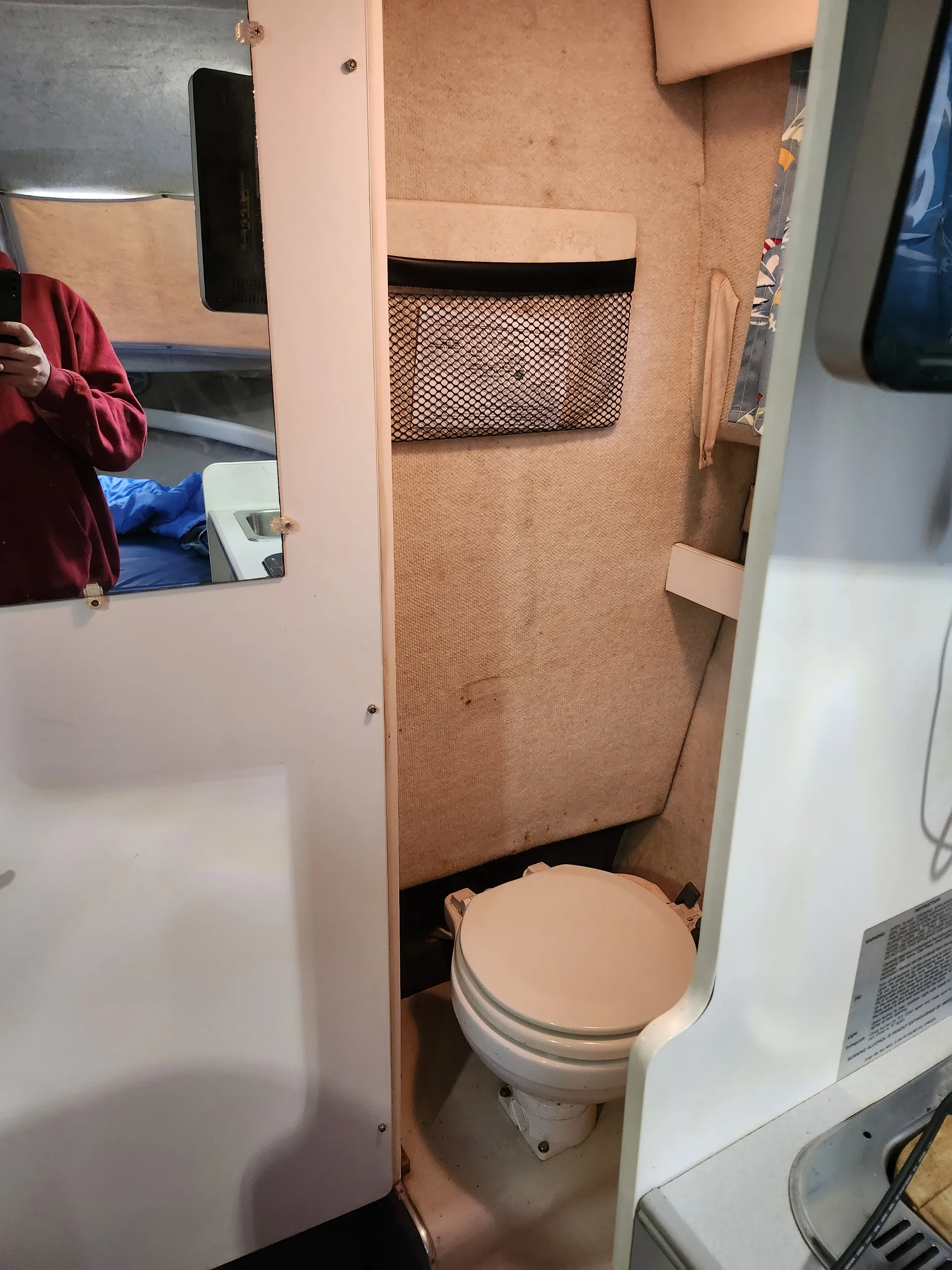 Cruise or Fish w/ Captain. Full Cabin, Heat, A/C, Private Restroom