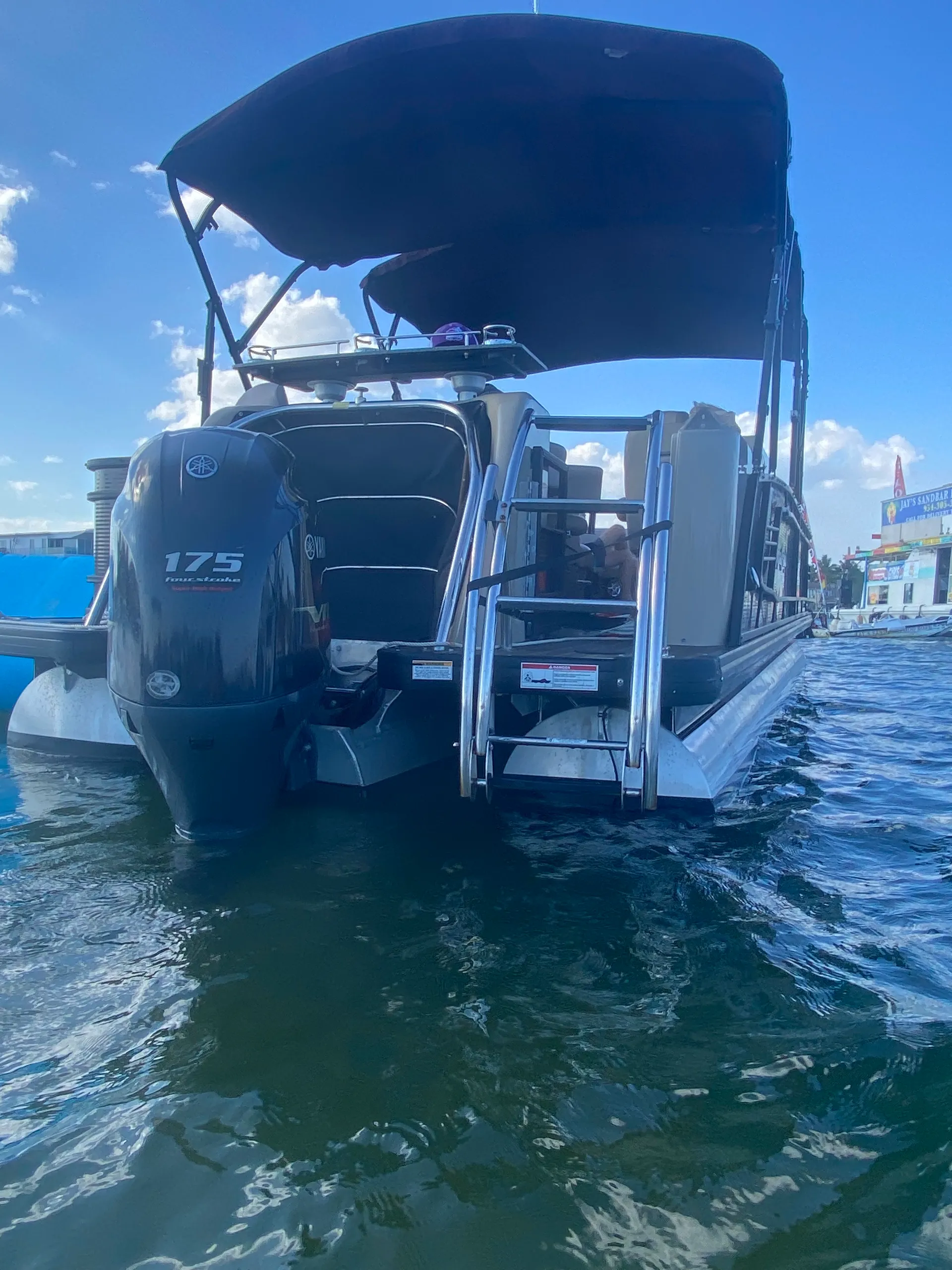 Aqua Patio Pontoon Ultimate Party Layout 27 ft