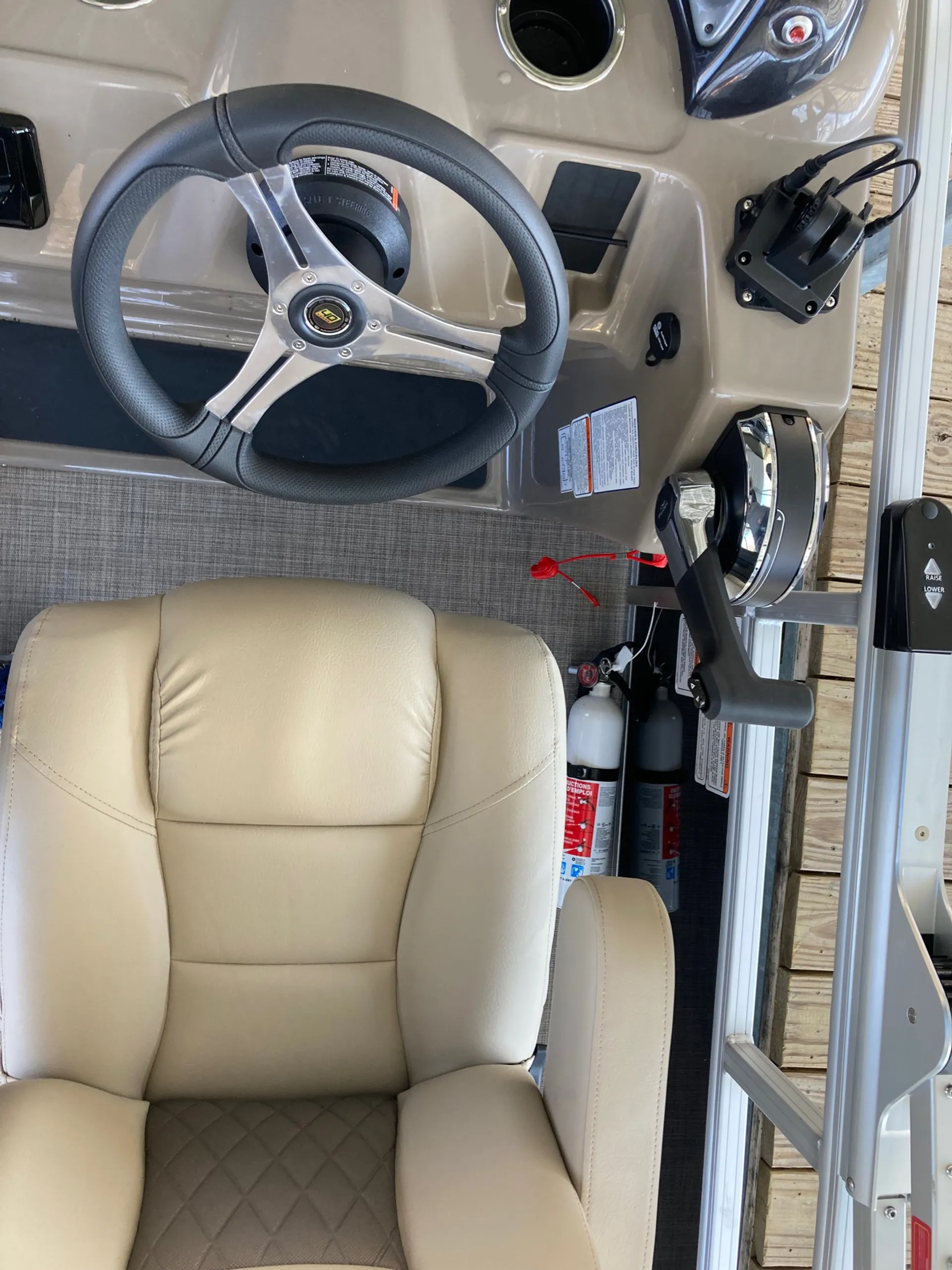 2023 Sun Tracker Fishing Sport Pontoon