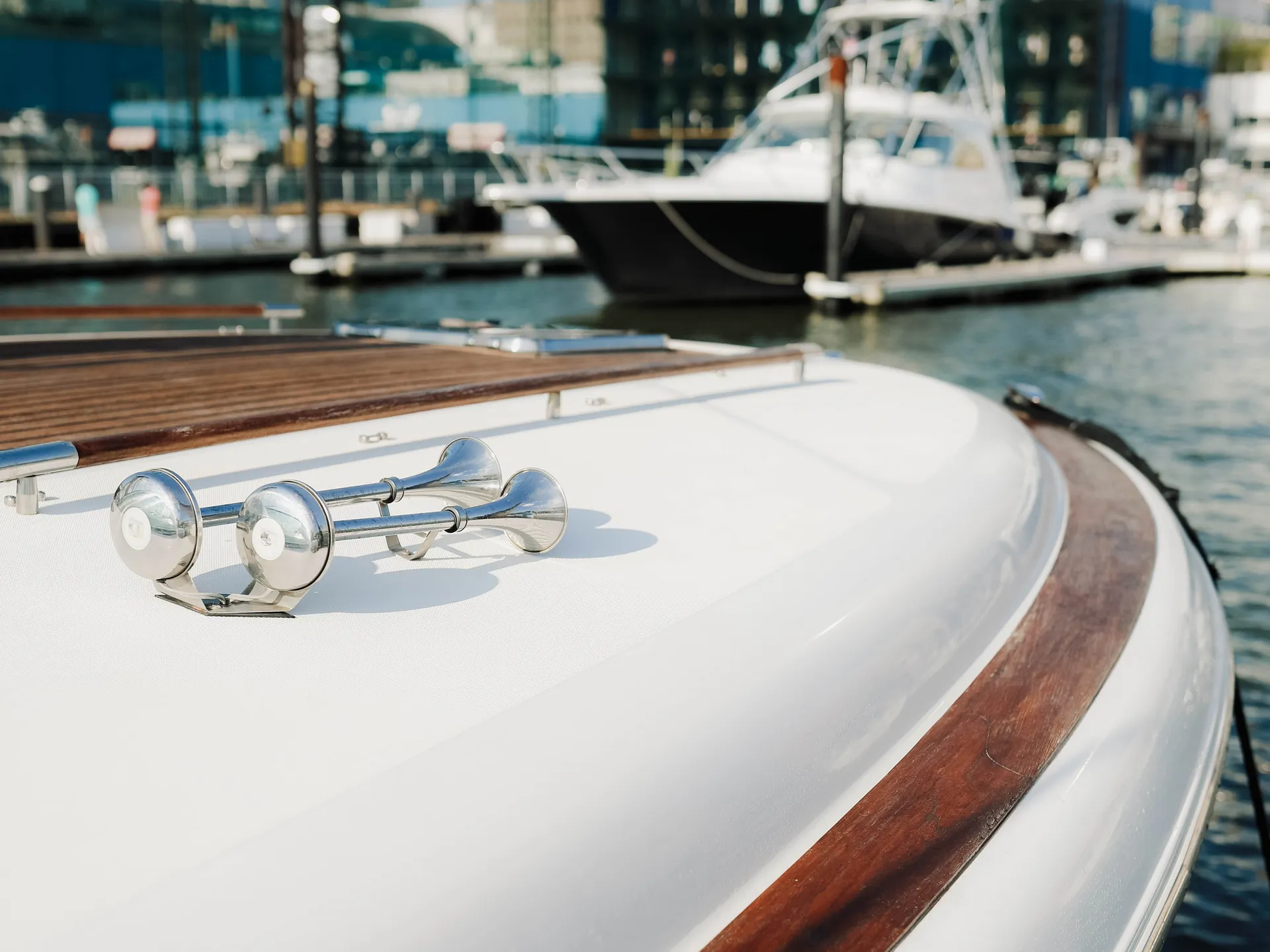 Luxury Yacht Manhattan Chelsea Piers: Captain, Champagne, Catering