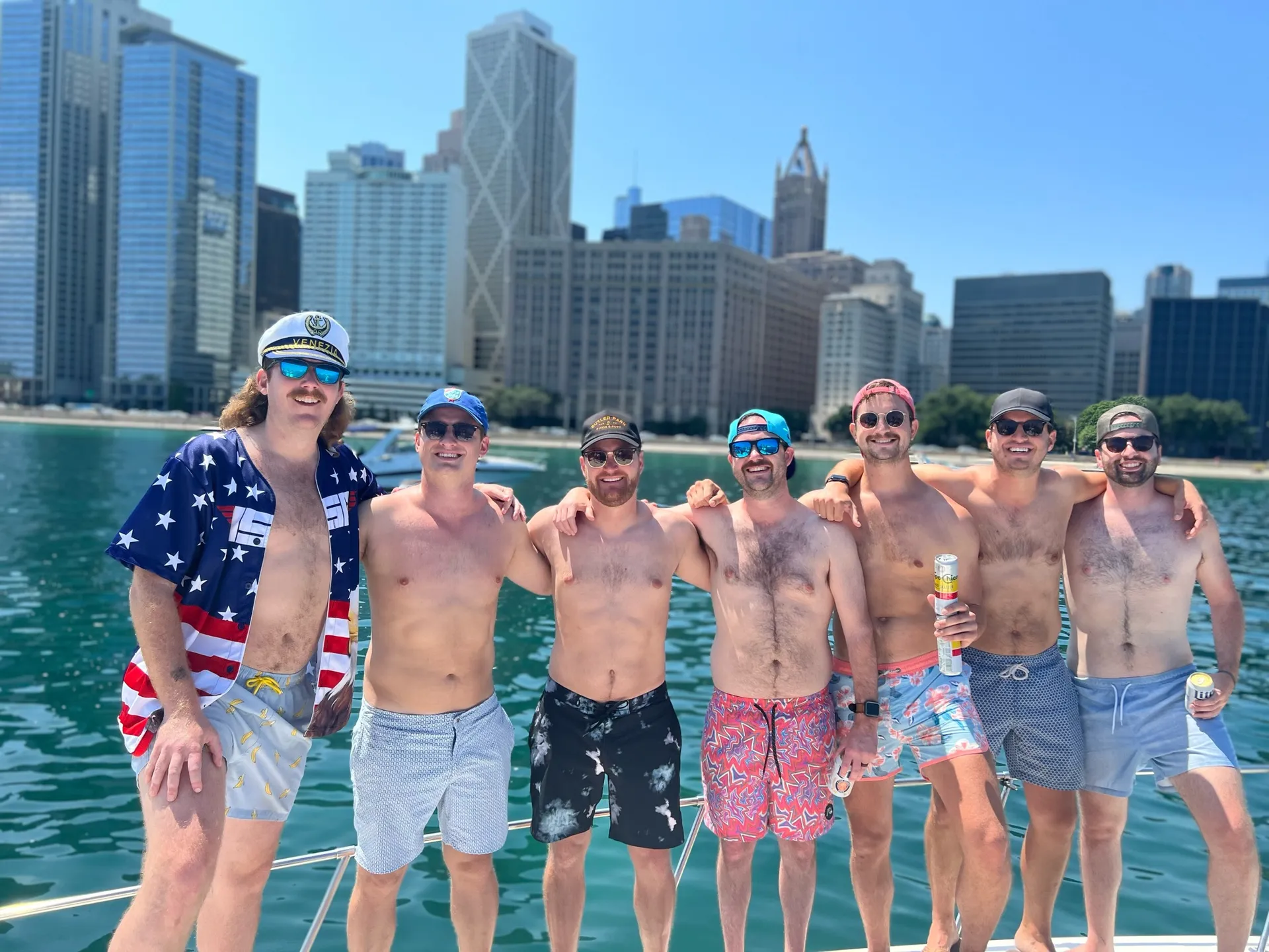 Cruisers Yachts 3375 Esprit in Chicago, IL — photo 7