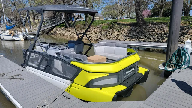 Rent a SEA-DOO pontoon in Alexandria, VA near me