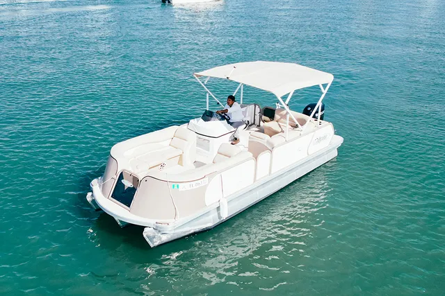 Rent a ALOHA 23 pontoon in Destin, FL near me