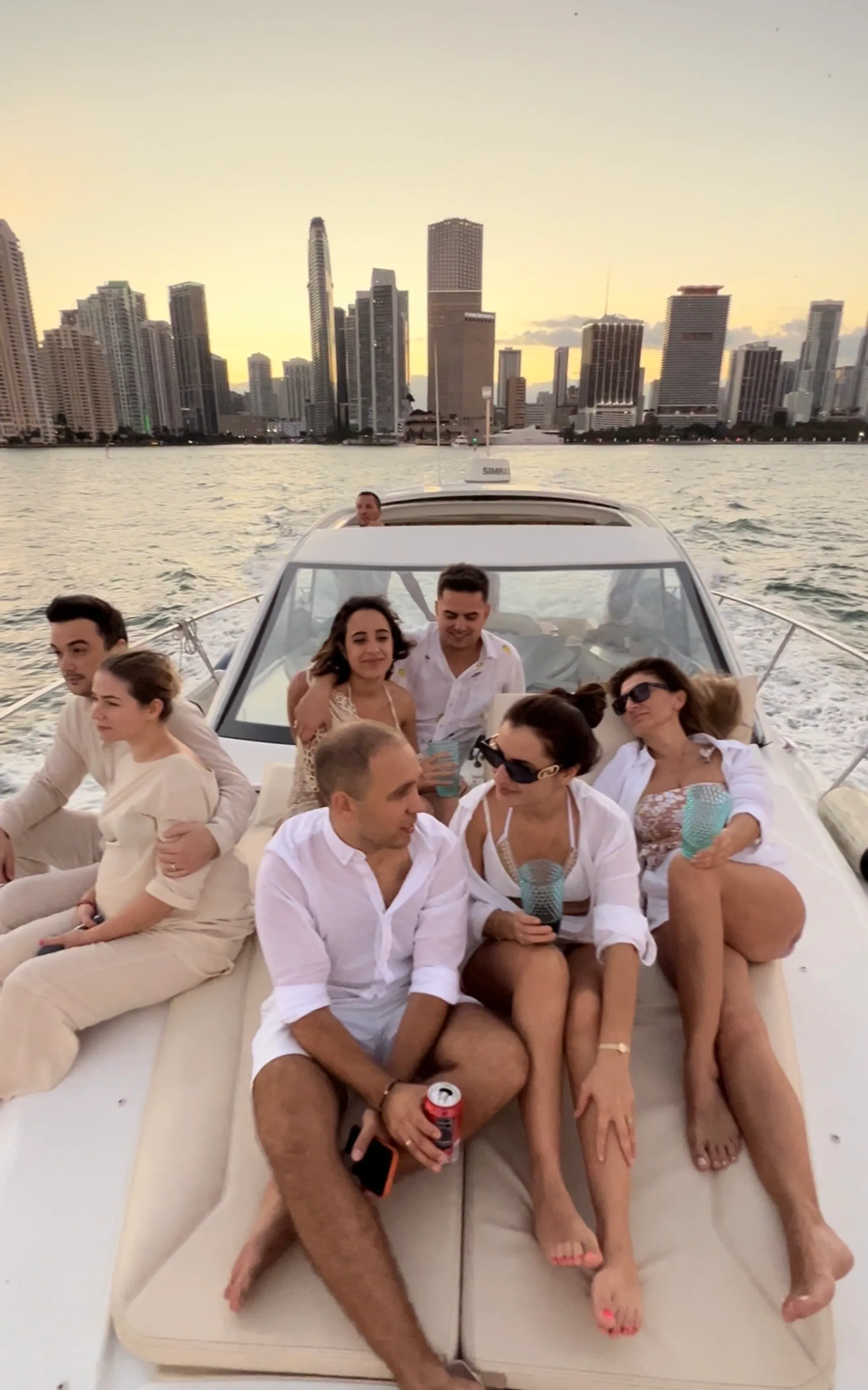 🔹New Yacht in Miami • No Extra Fees•Jet Ski and E-Foil Available⚠️