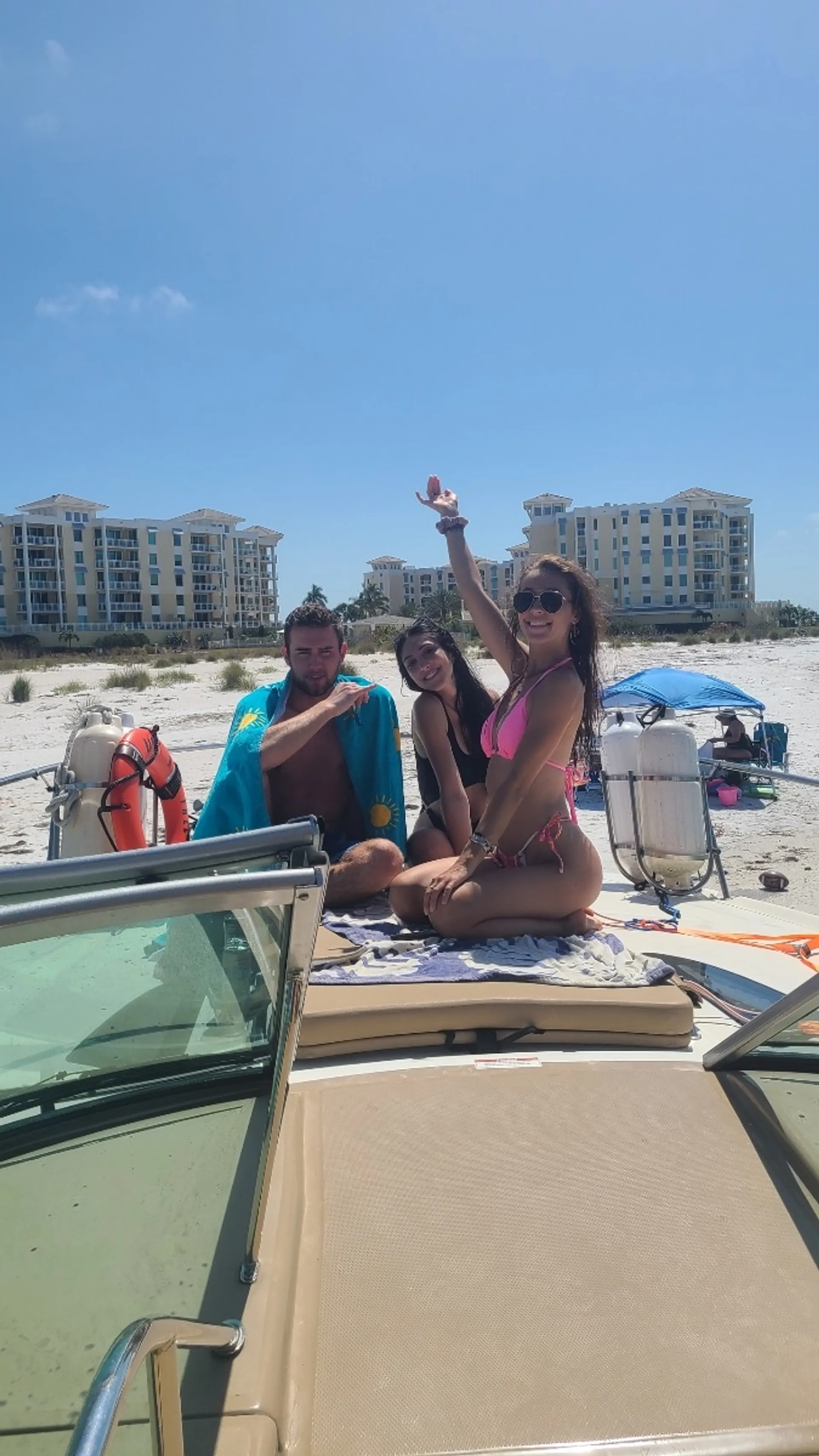 36’ Searay Sundancer in St Pete, FL!