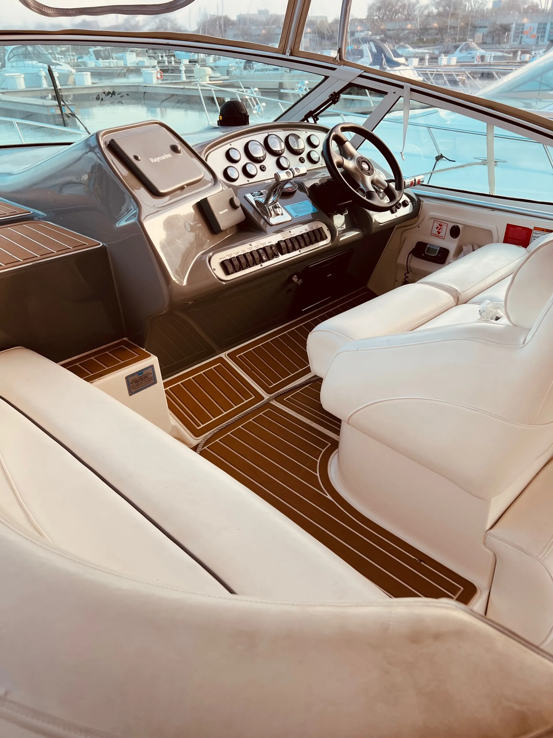Luxury 40ft Cruisers Express Yacht-Very Spacious & Clean!