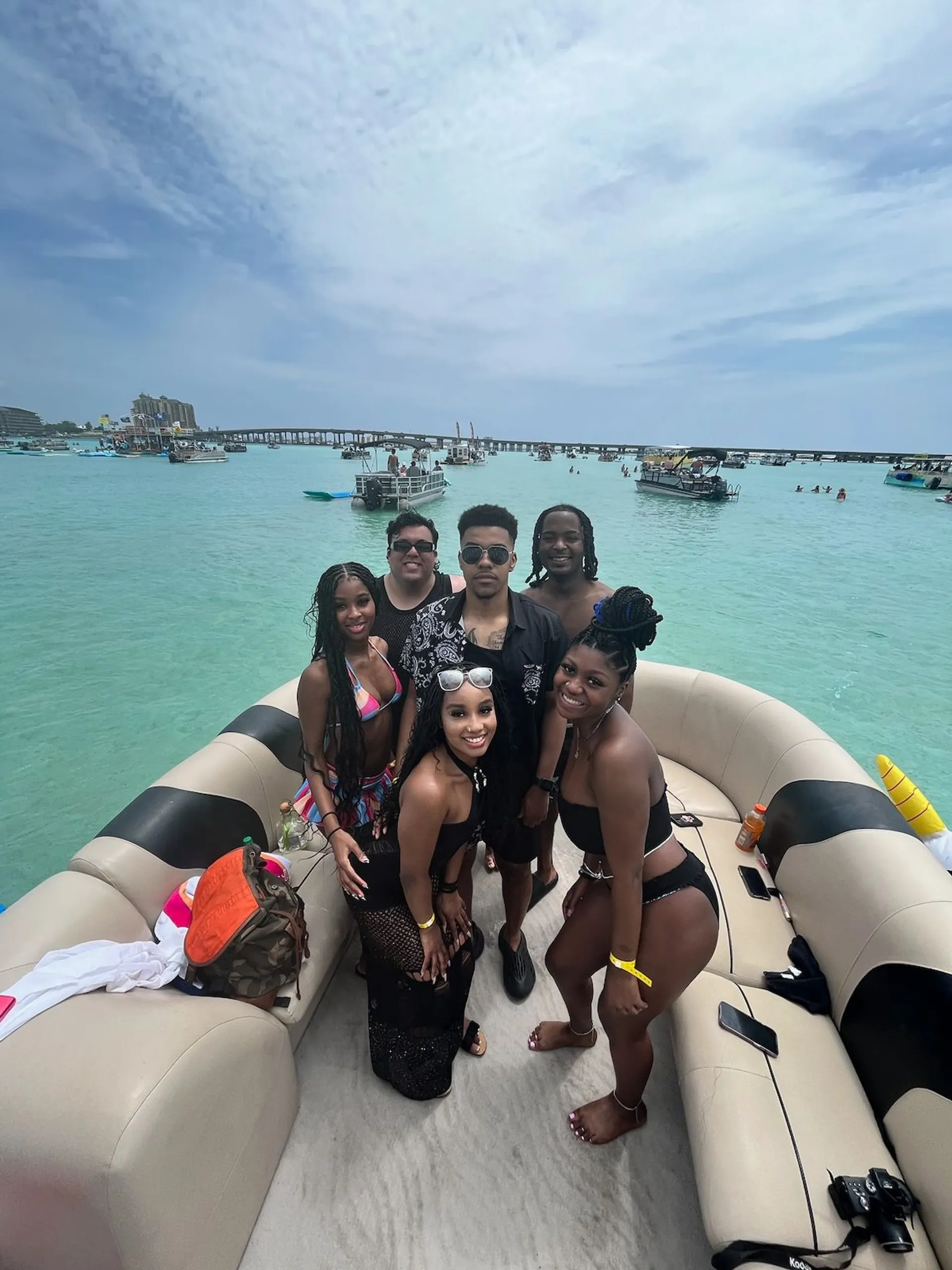 Pontoon Party!! For all gatherings (Paddleboard,Lily Pad, Inflatables)