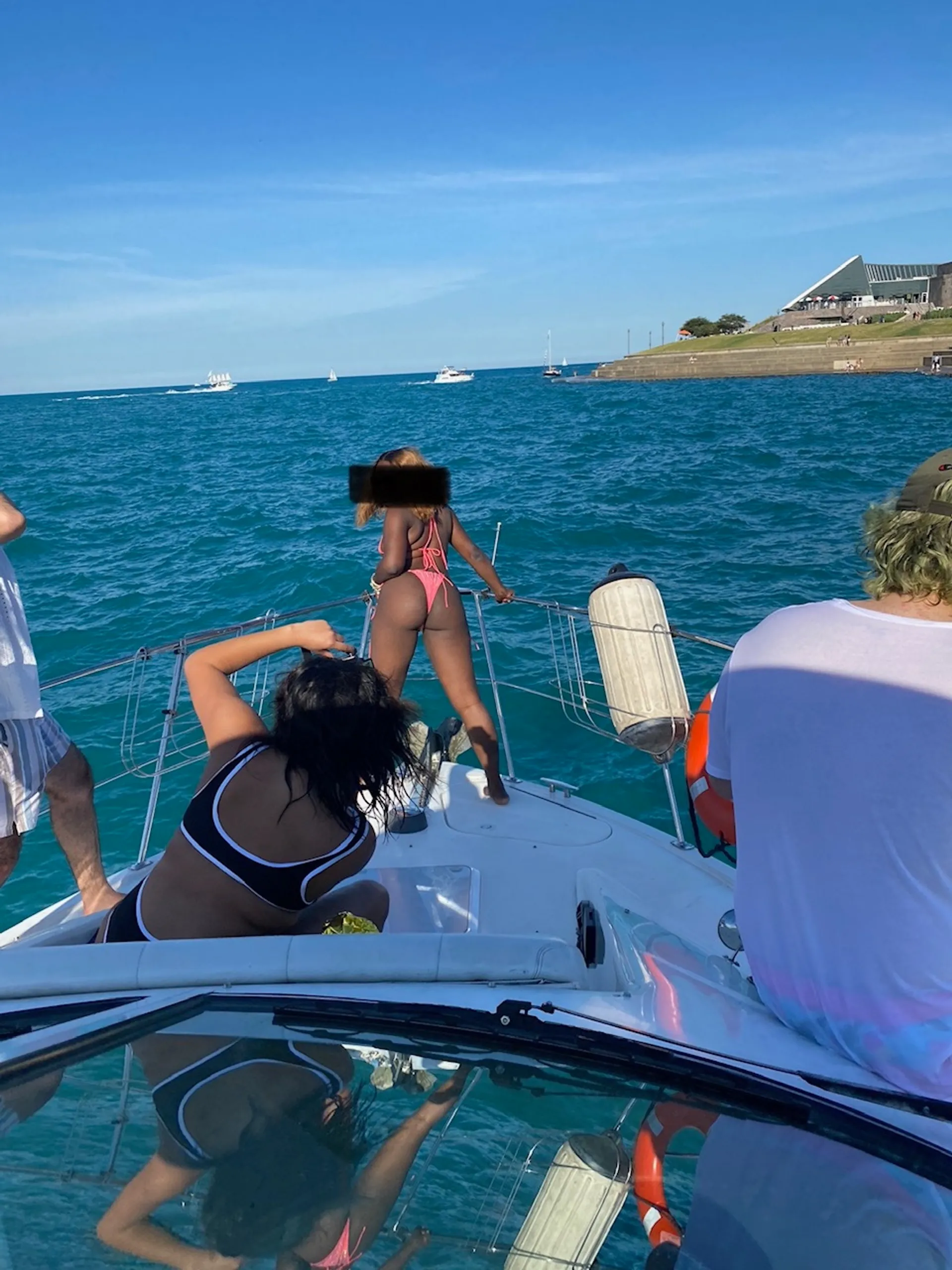 ⭐️IF YOU HAVE UP TO 6 IN YOUR GROUP THEN WE’RE "JUST RIGHT" FOR YOU 🌤