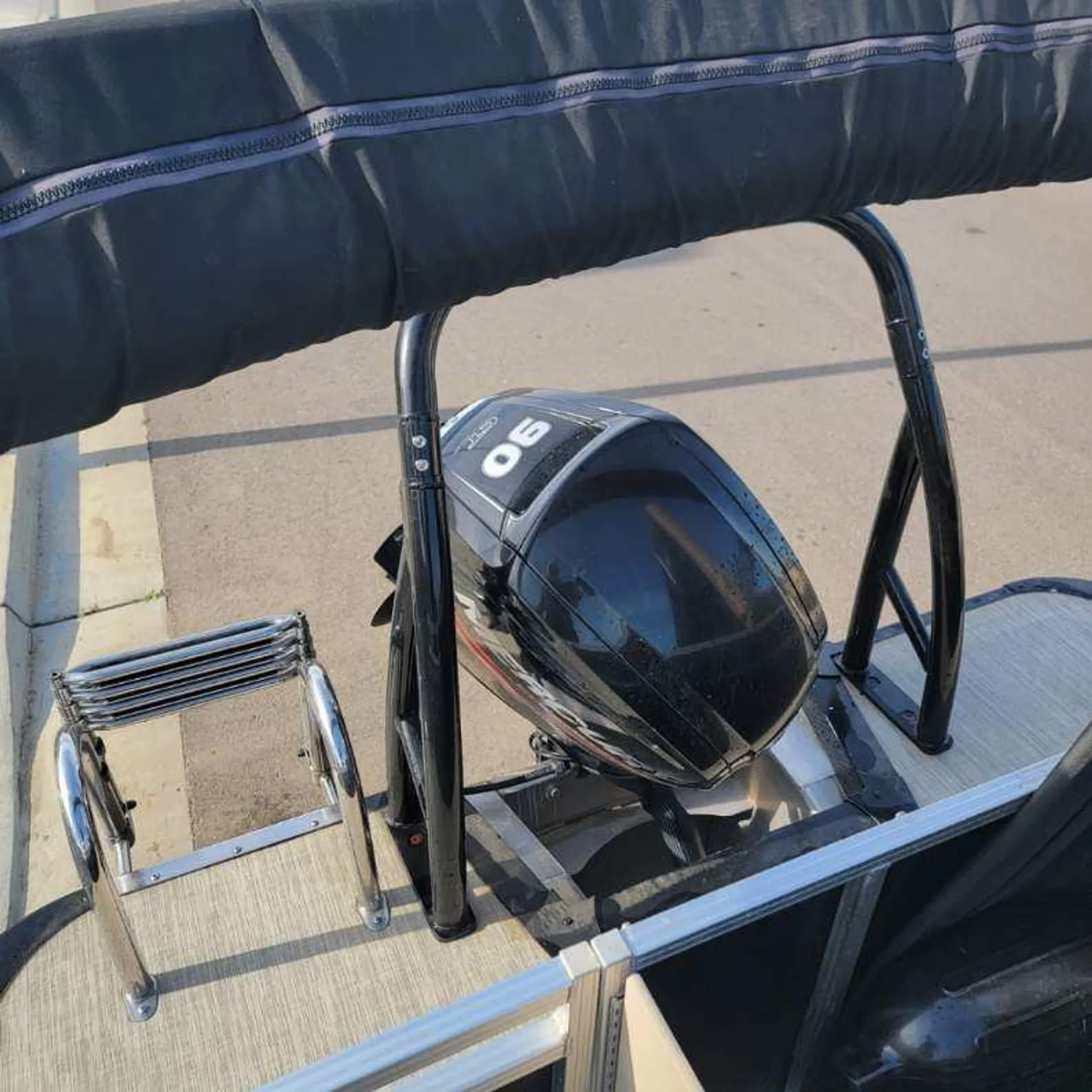 AVALON PONTOONS 22' LSZ QUAD LOUNGER in Fresno, CA — photo 8