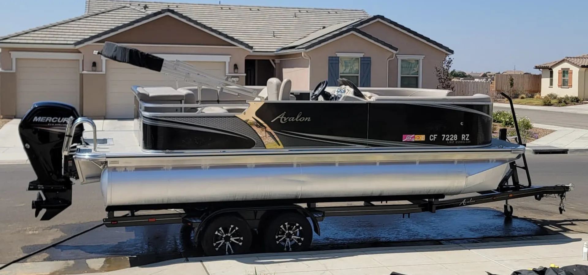 AVALON PONTOONS 22' LSZ QUAD LOUNGER in Fresno, CA — photo 4