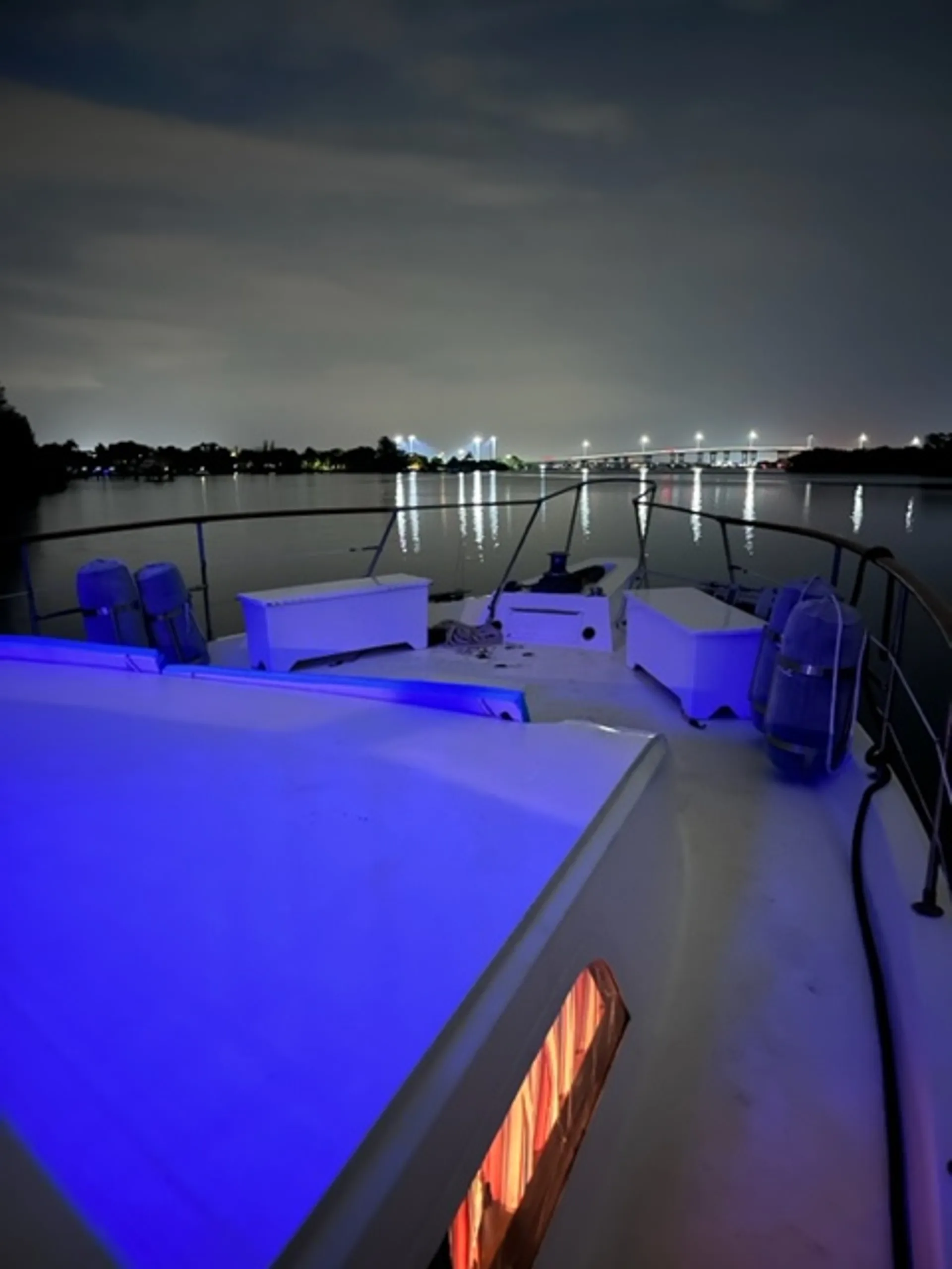 Hatteras Yachts 53 Motor Yacht in Naval Air Station Key West, FL — photo 5