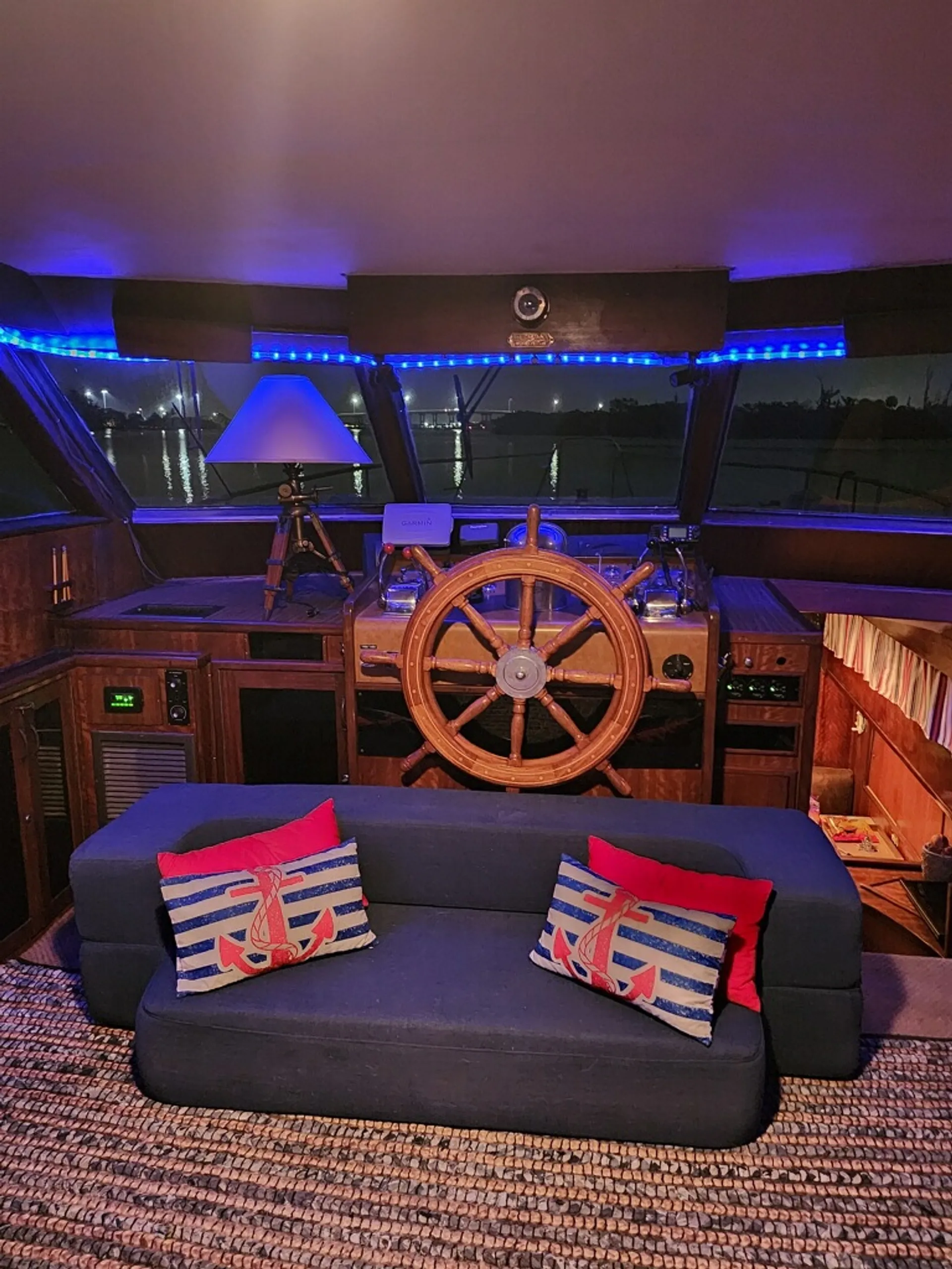 Hatteras Yachts 53 Motor Yacht in Naval Air Station Key West, FL — photo 7