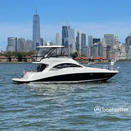 52 Foot Luxury Sea Ray Yacht - RIGHT IN NYC!