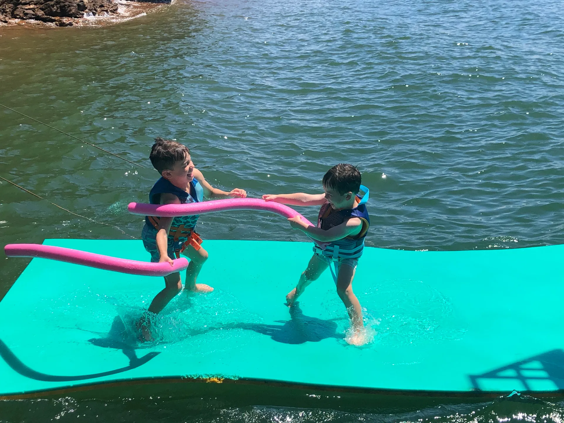 #1 Rented Boat - Tritoon 150hp - Lake Hartwell