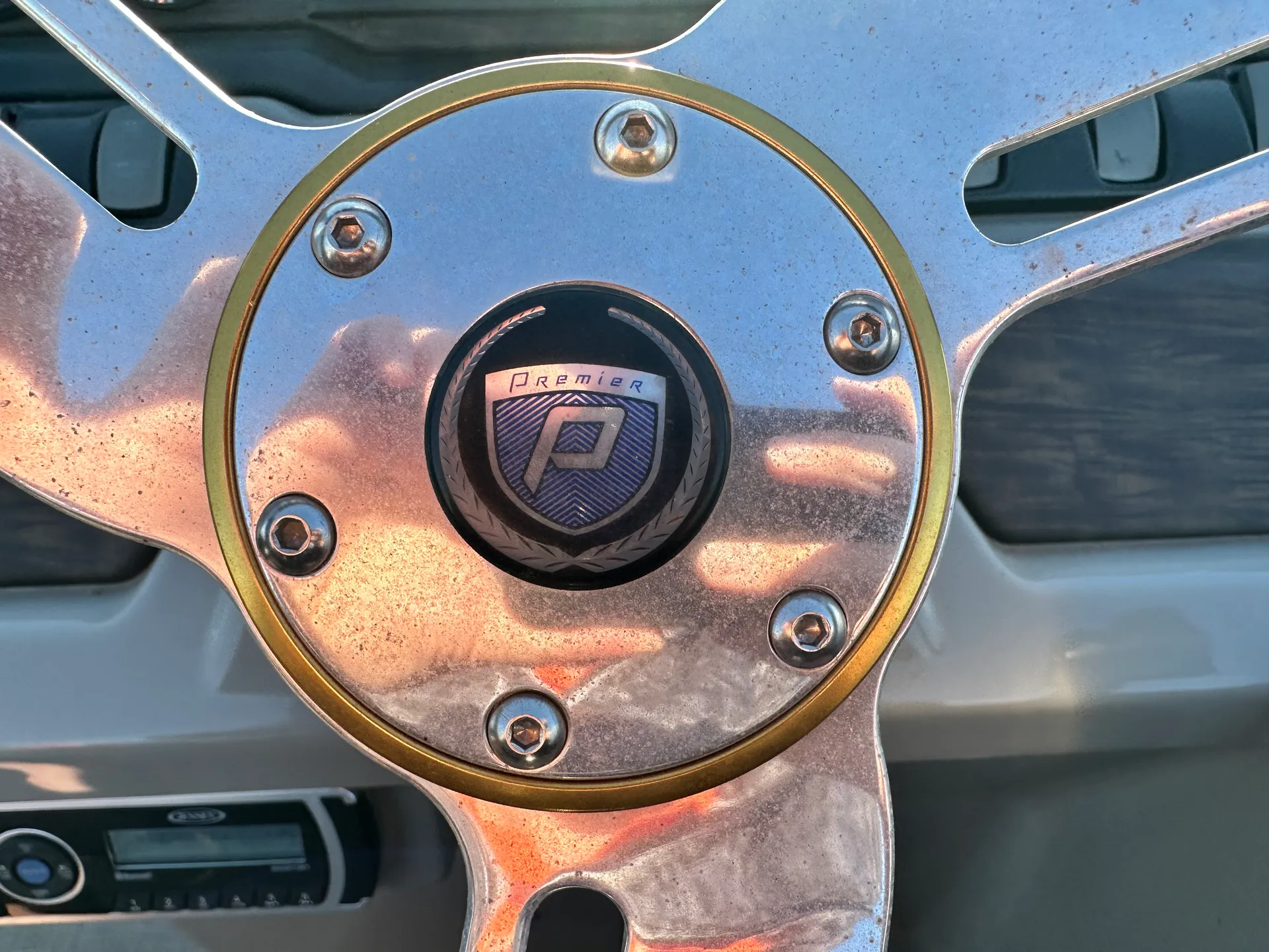 #1 Rented Boat - Tritoon 150hp - Lake Hartwell