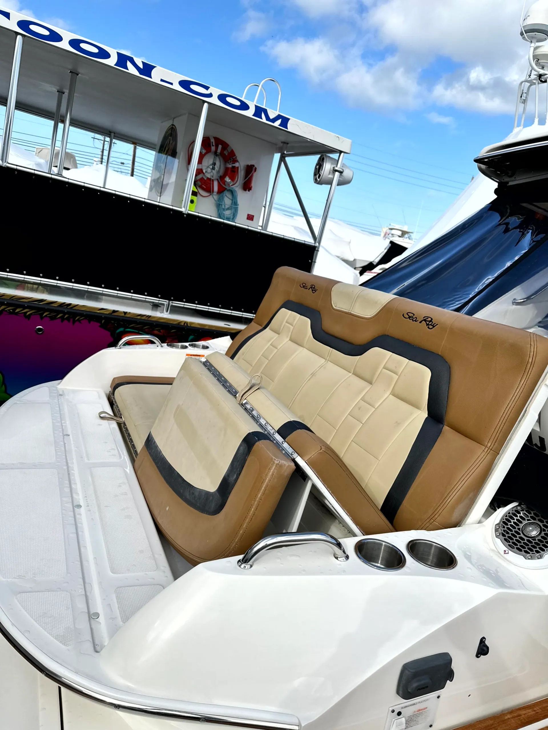Sea Ray Boats 350 SLX Axius in Brick Township, NJ — photo 9