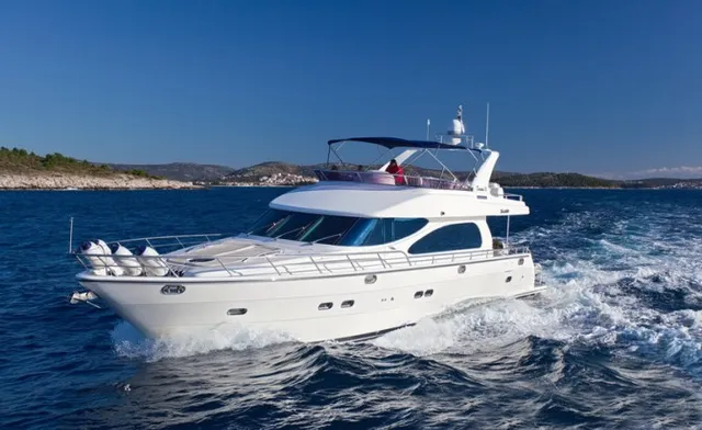 Rent a Yaretti motor yacht in Marina del Rey, CA near me