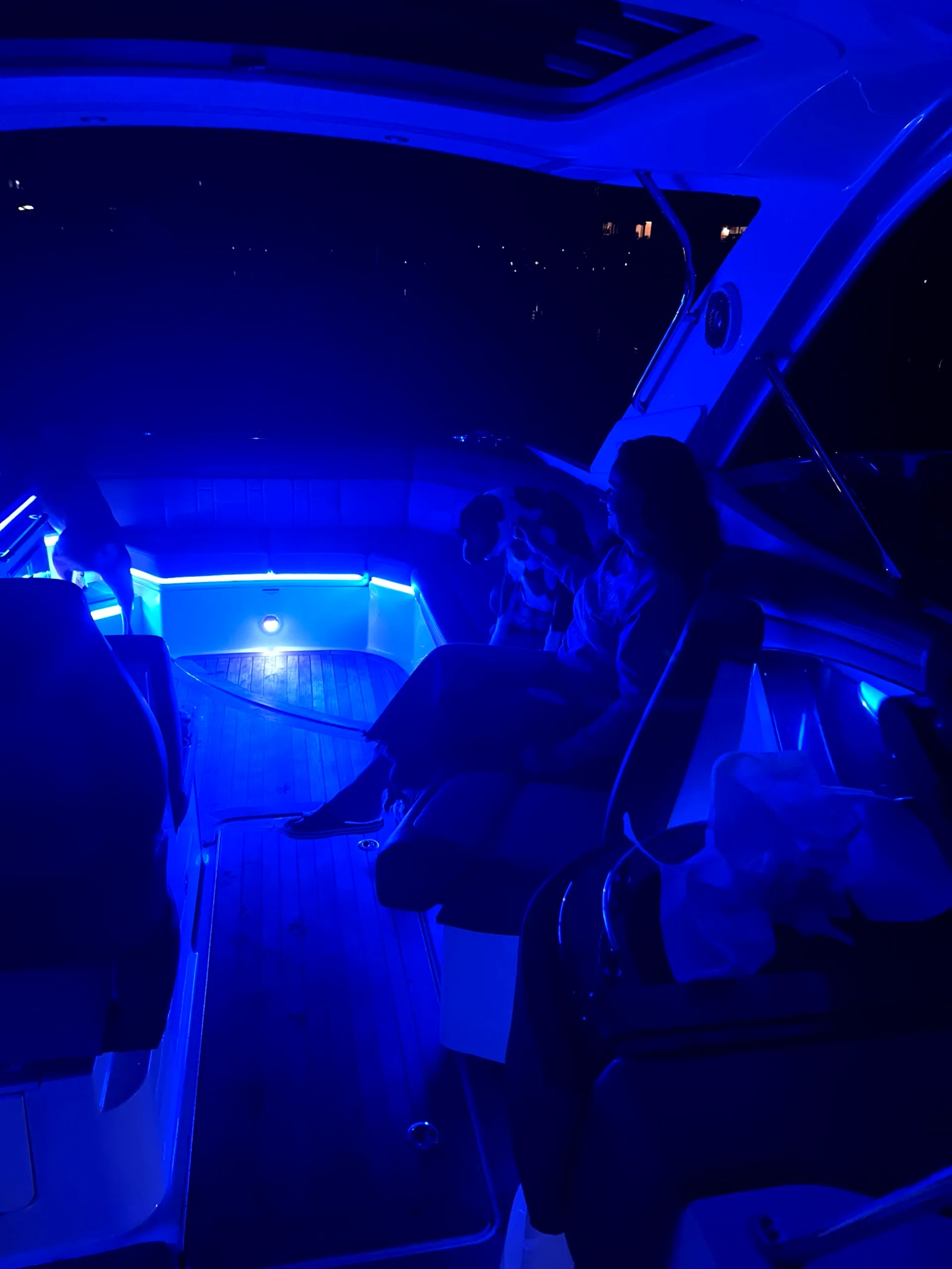 Sea Ray Boats 350 SLX Axius in Brick Township, NJ — photo 5