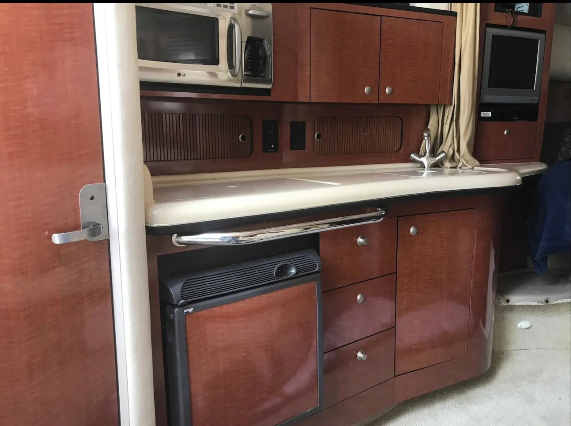 Fishing/ family boat llc 