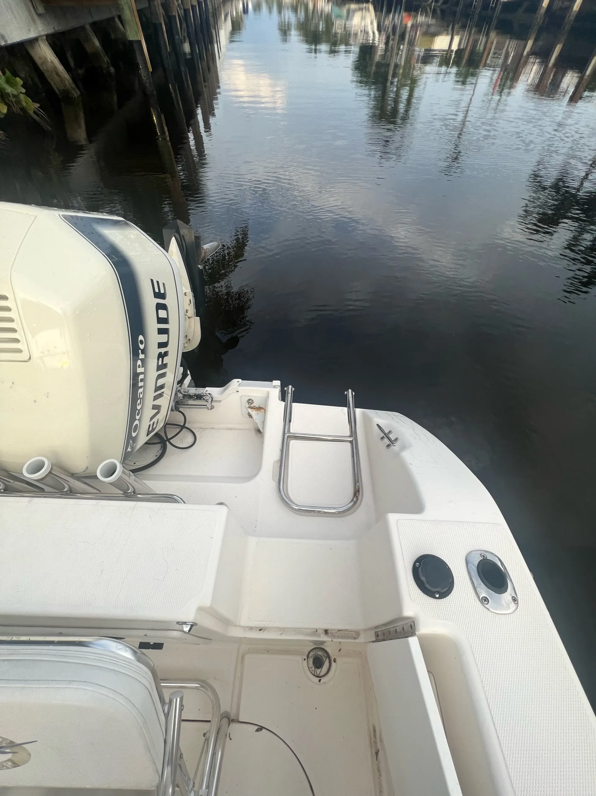 Wellcraft 220 Coastal  in Pompano Beach, FL — photo 6