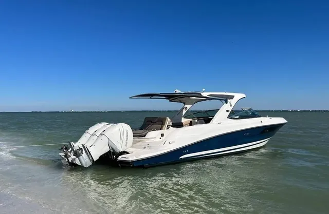 Rent a motor yacht in Miami, FL near me