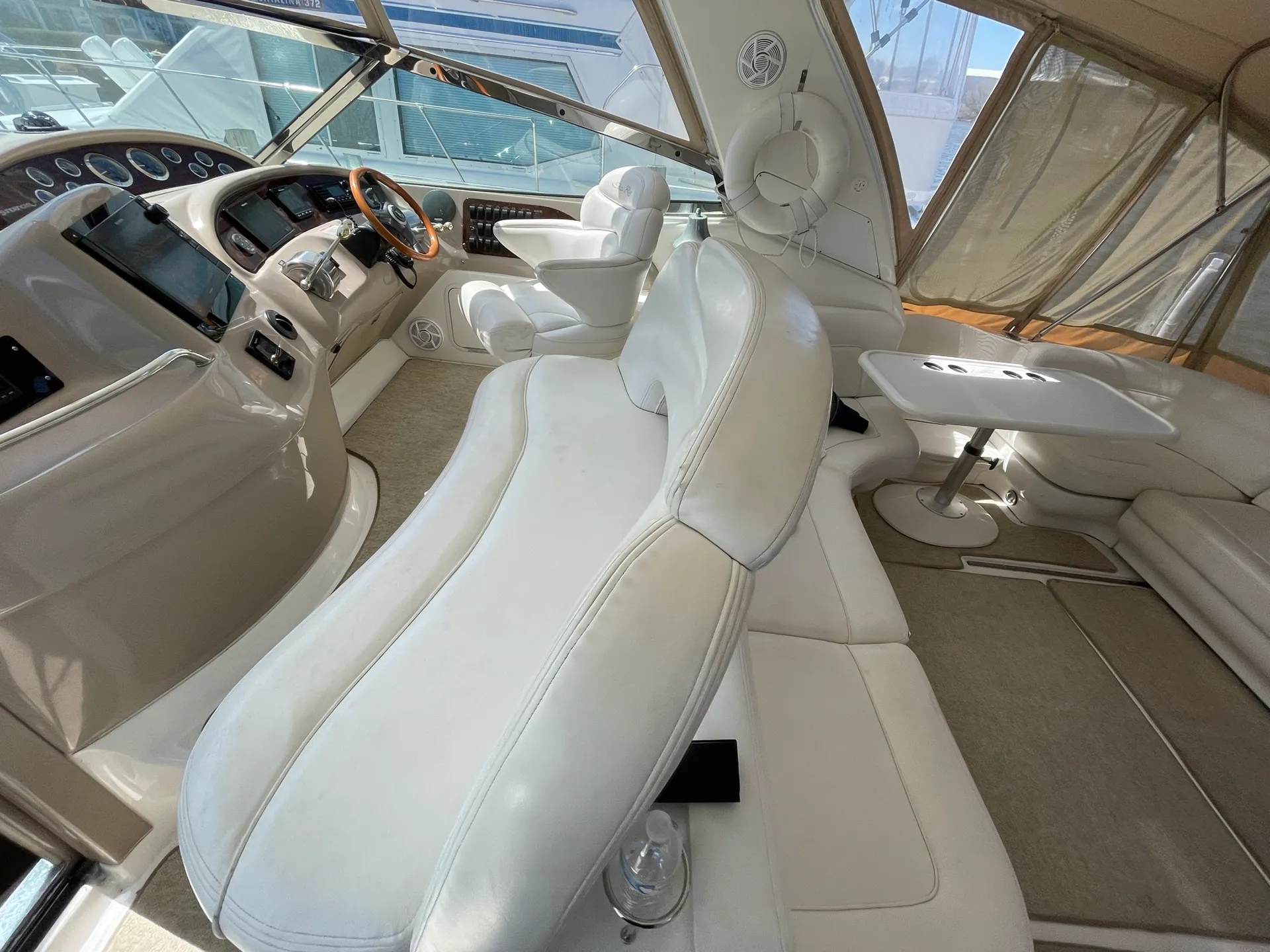 Sea Ray Boats 460 Sundancer in Chicago, IL — photo 5