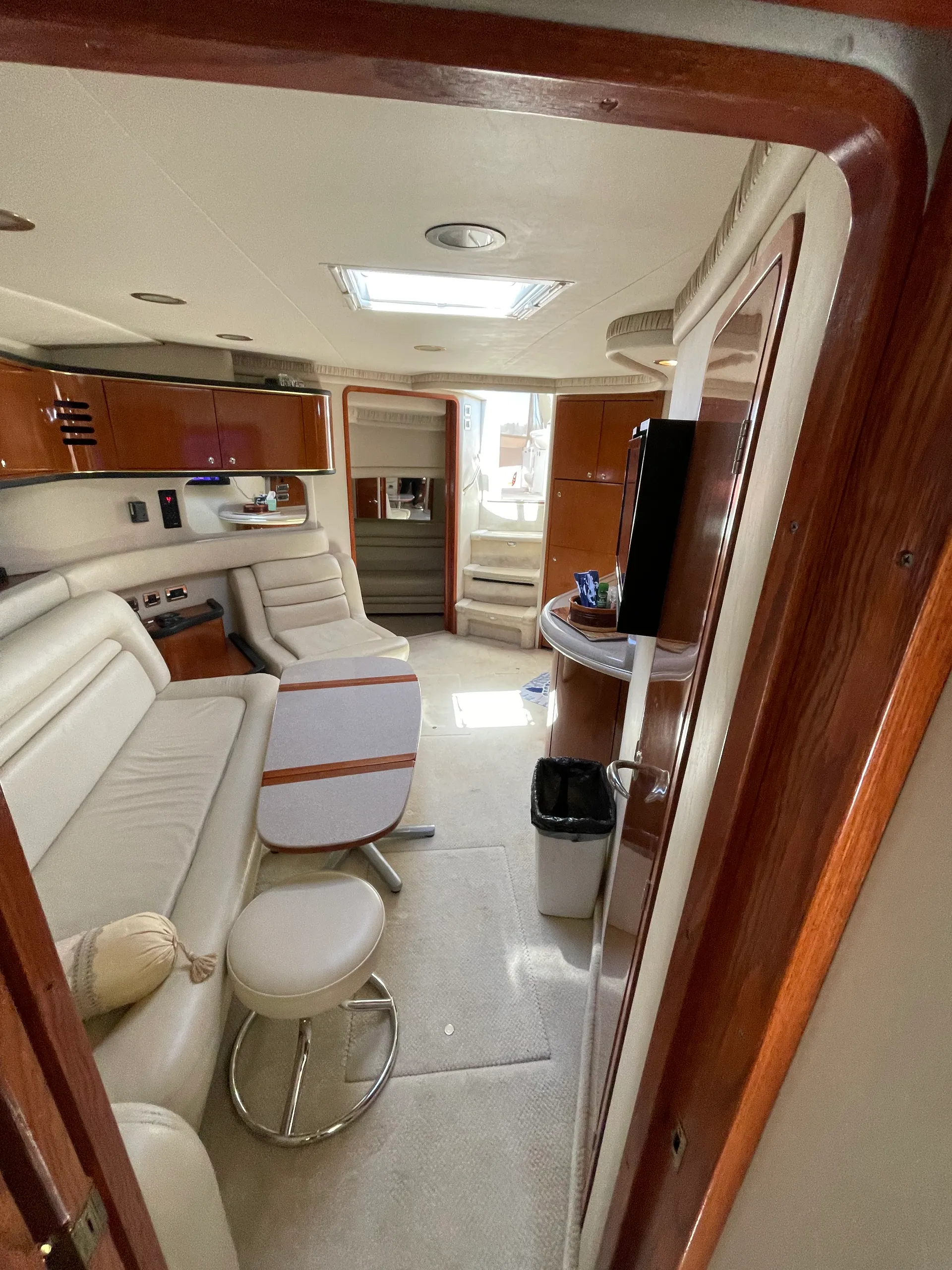 Sea Ray Boats 460 Sundancer in Chicago, IL — photo 6