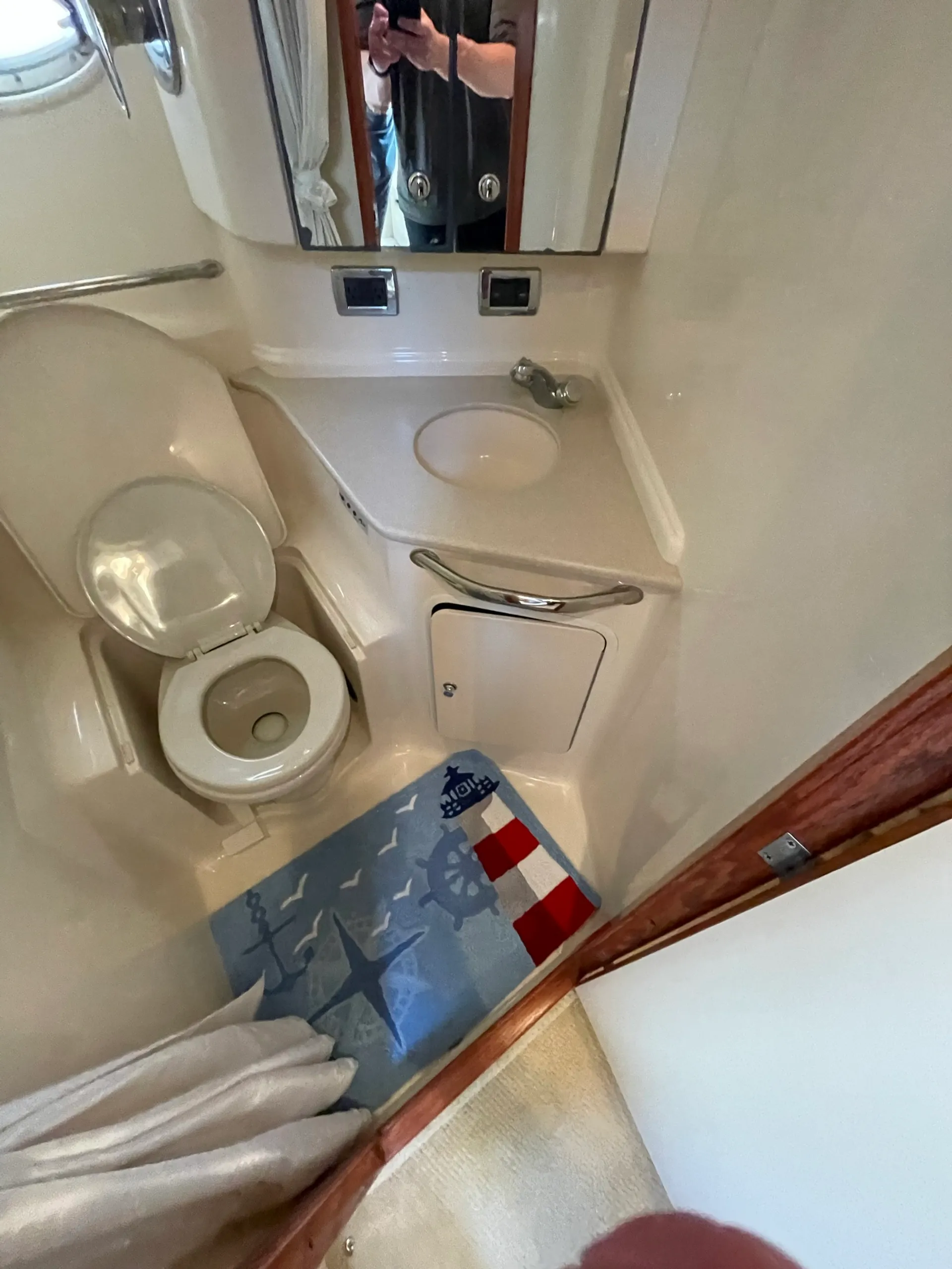 Sea Ray Boats 460 Sundancer in Chicago, IL — photo 10