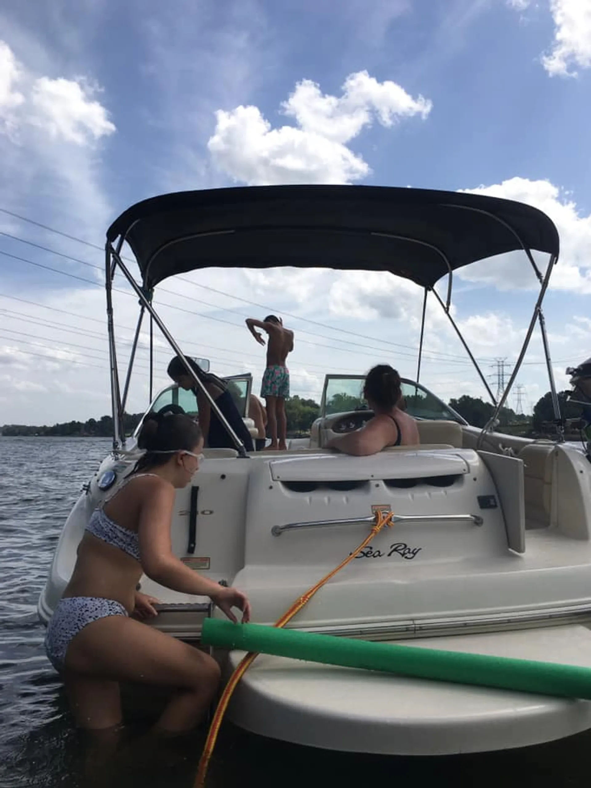 Sea Ray Boats 210 Sundeck in Charlotte, NC — photo 7
