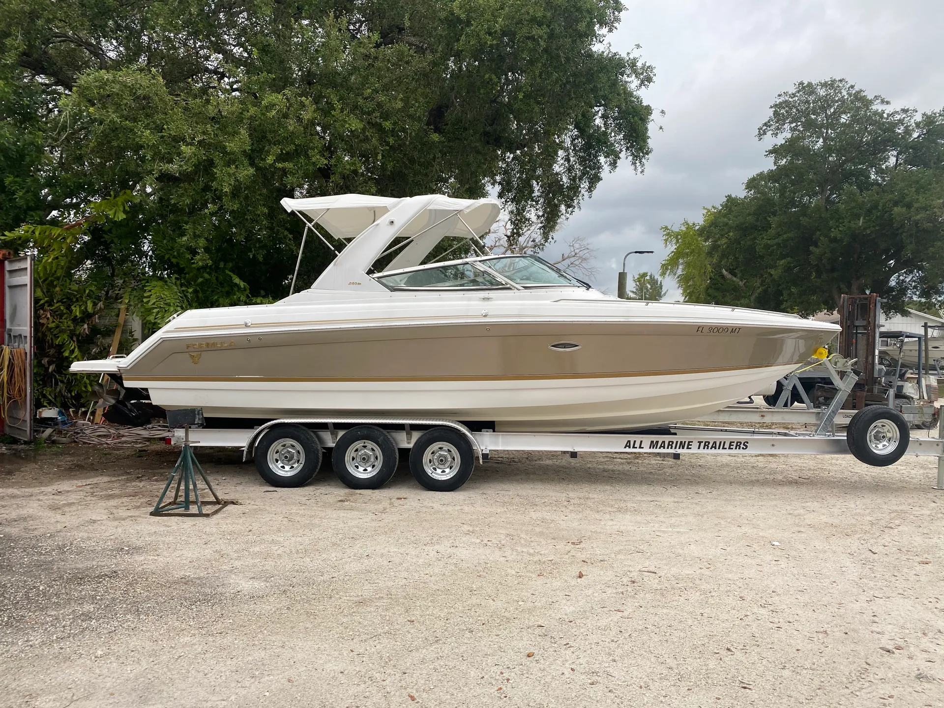 FORMULA BY THUNDERBIRD 280 BOWRIDER in South Lake Tahoe, CA — photo 3