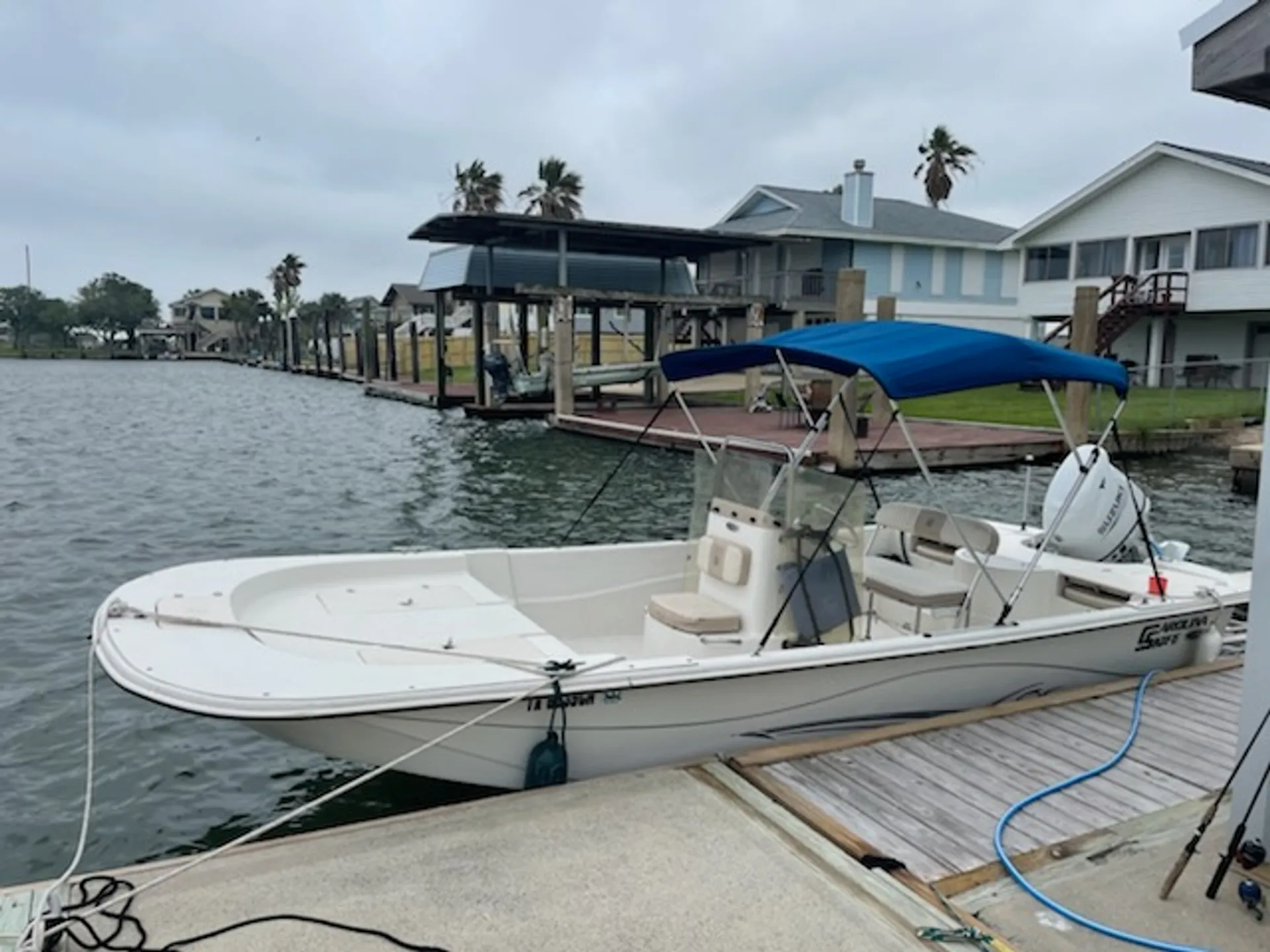 Carolina Skiff 218 DLV in Galveston, TX — photo 3