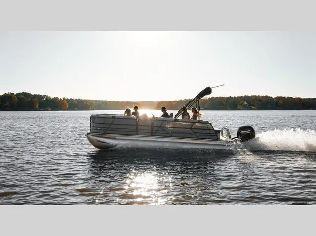 Rent a BERKSHIRE PONTOONS pontoon in Broken Bow, OK near me