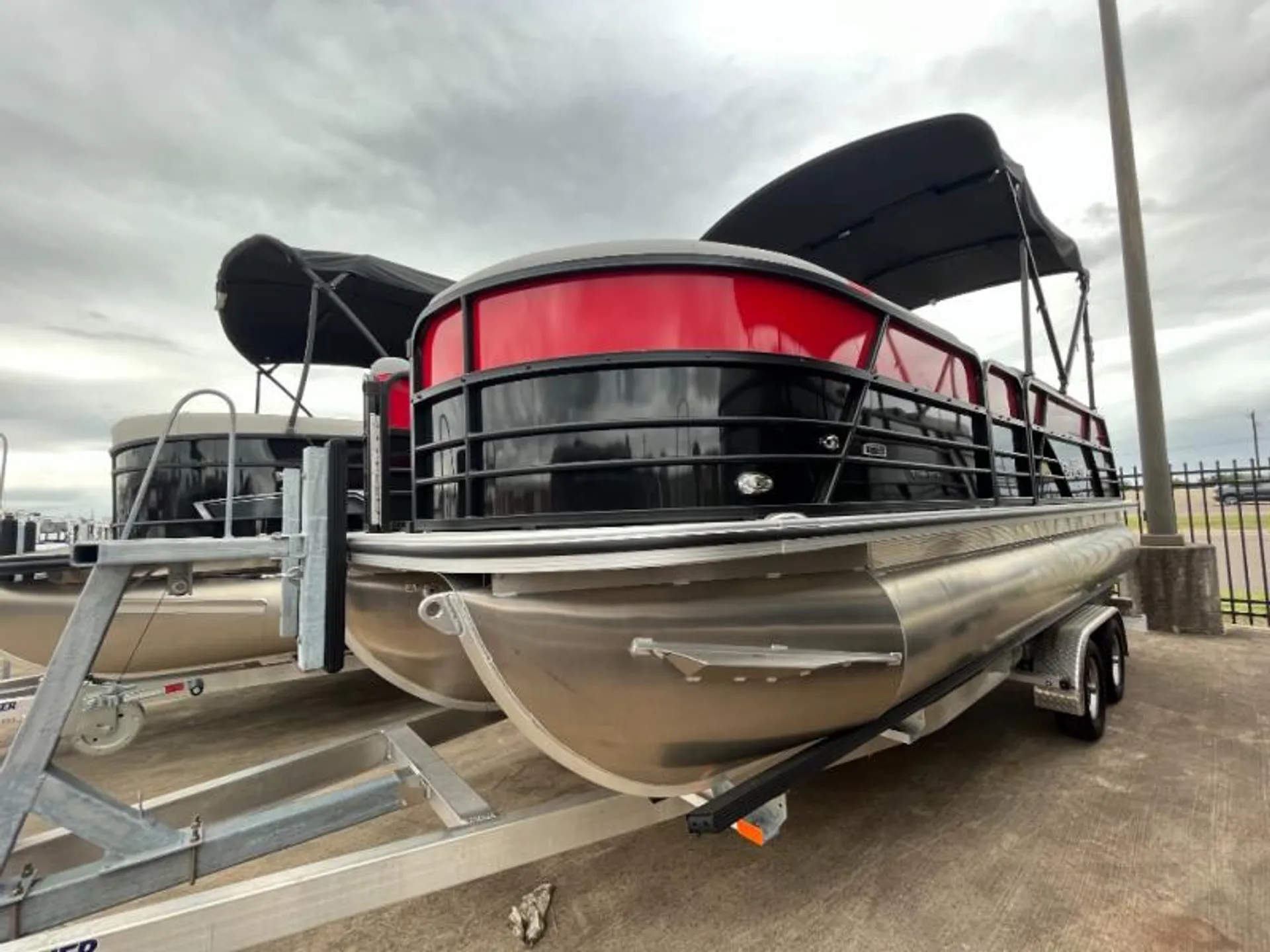 Well Equipped Pontoon for 10 People