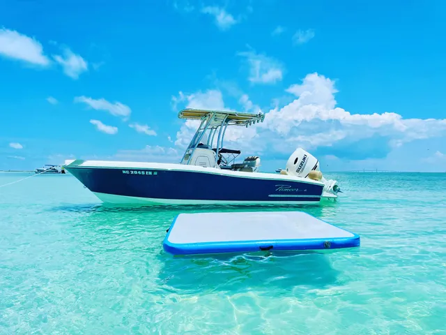 Rent a PIONEER BOATS center console in Holmes Beach, FL near me