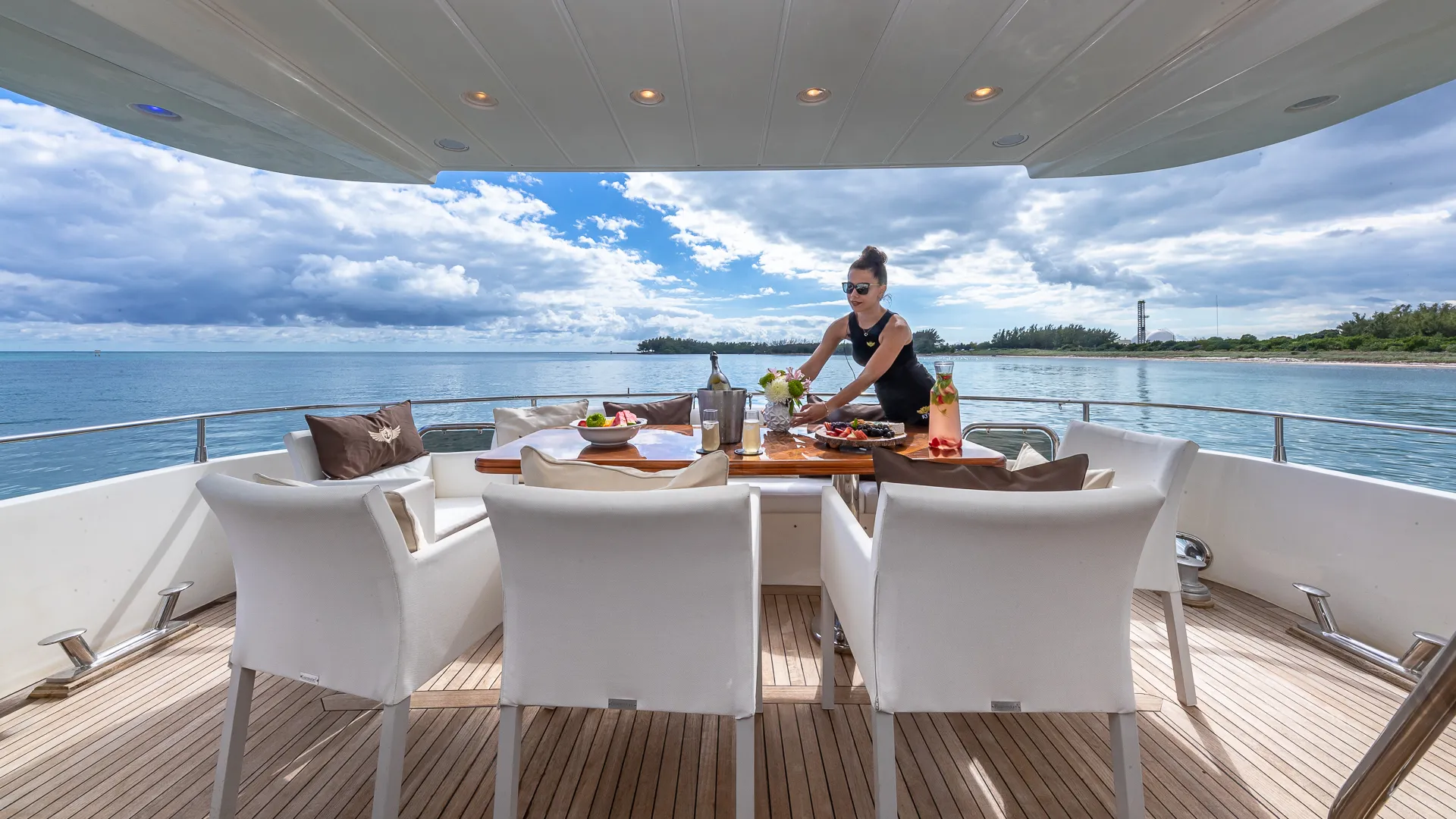 Azimut Flybridge in Miami Beach, FL — photo 9