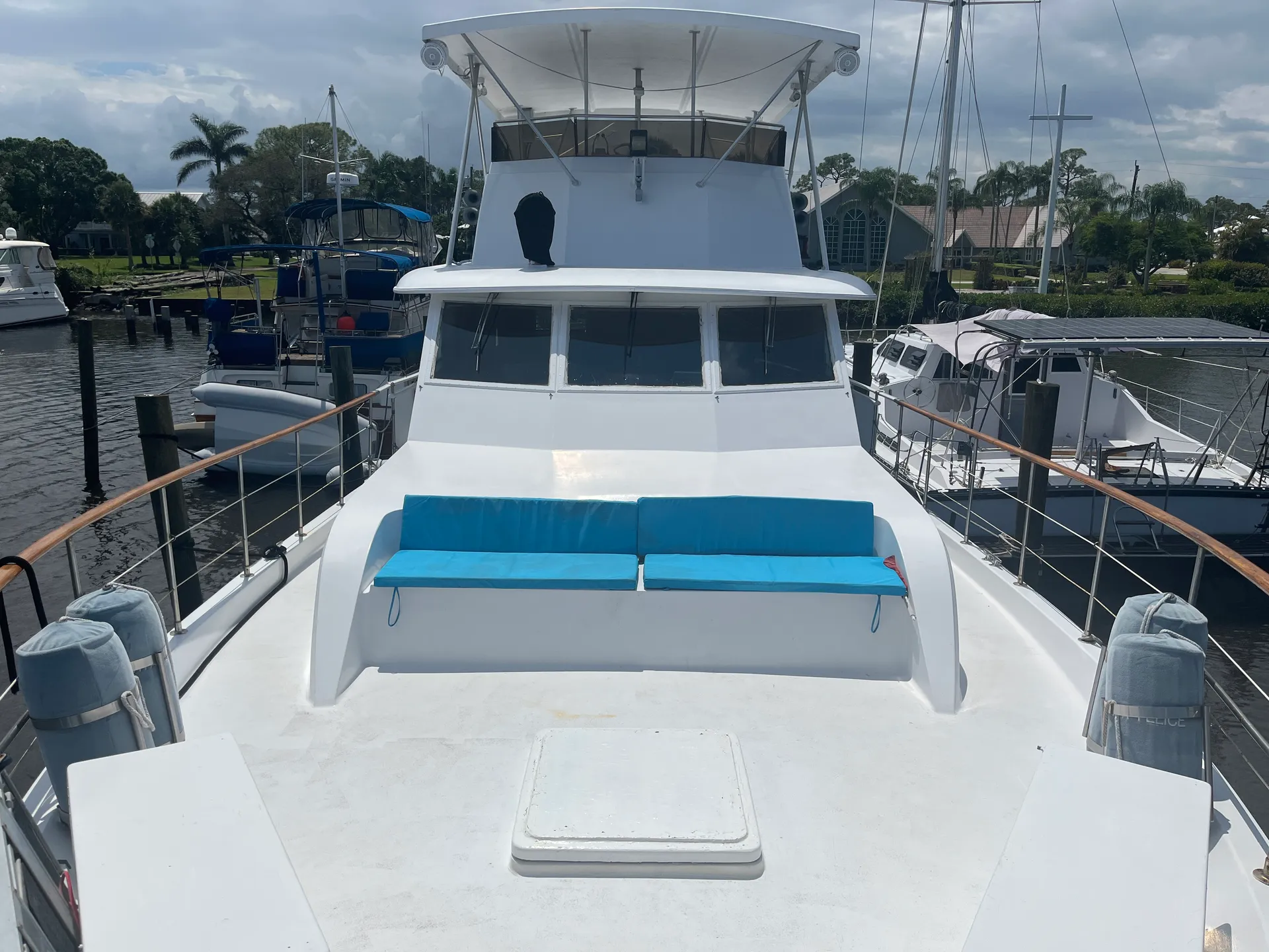 Hatteras Yachts 53 Motor Yacht in Naval Air Station Key West, FL — photo 3