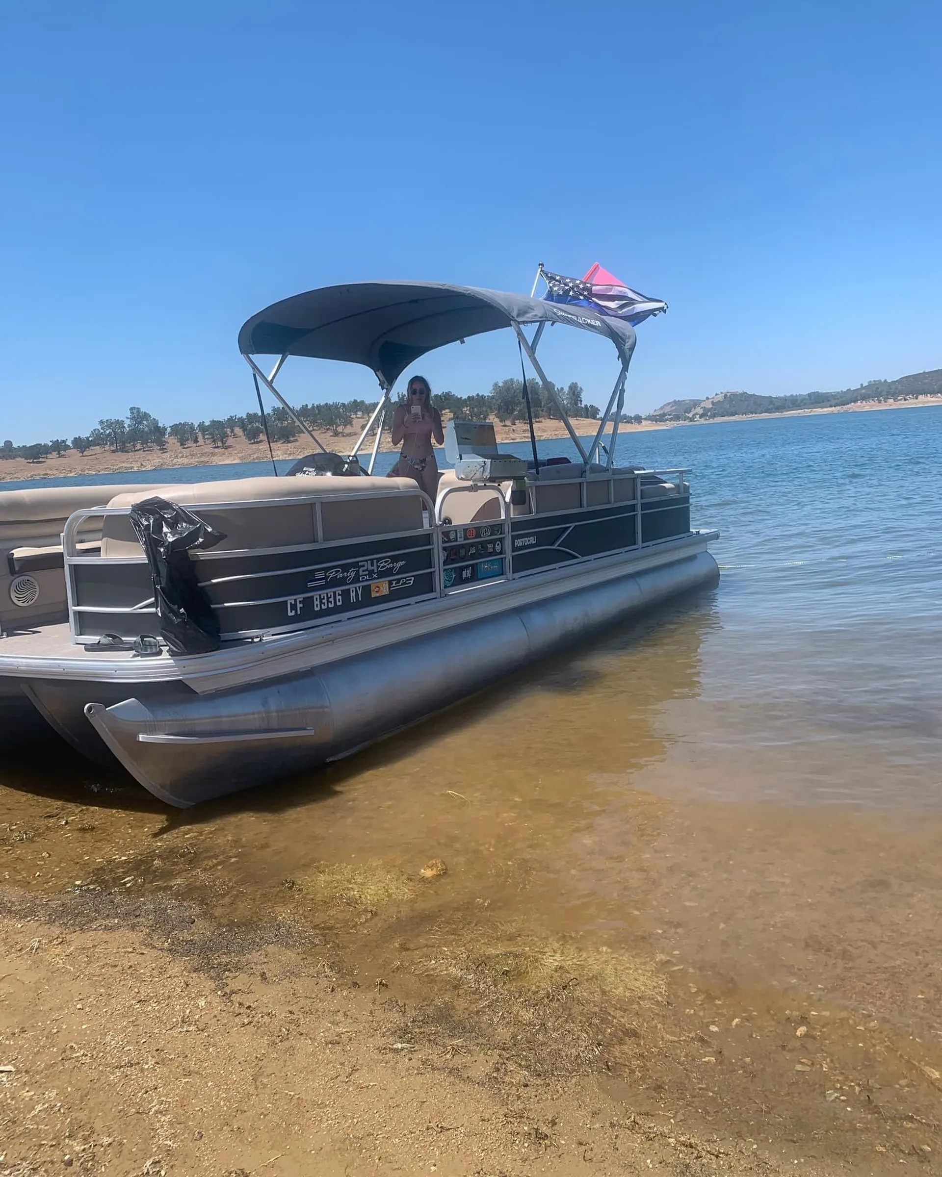 200 HP 24’ Tritoon Party Barge