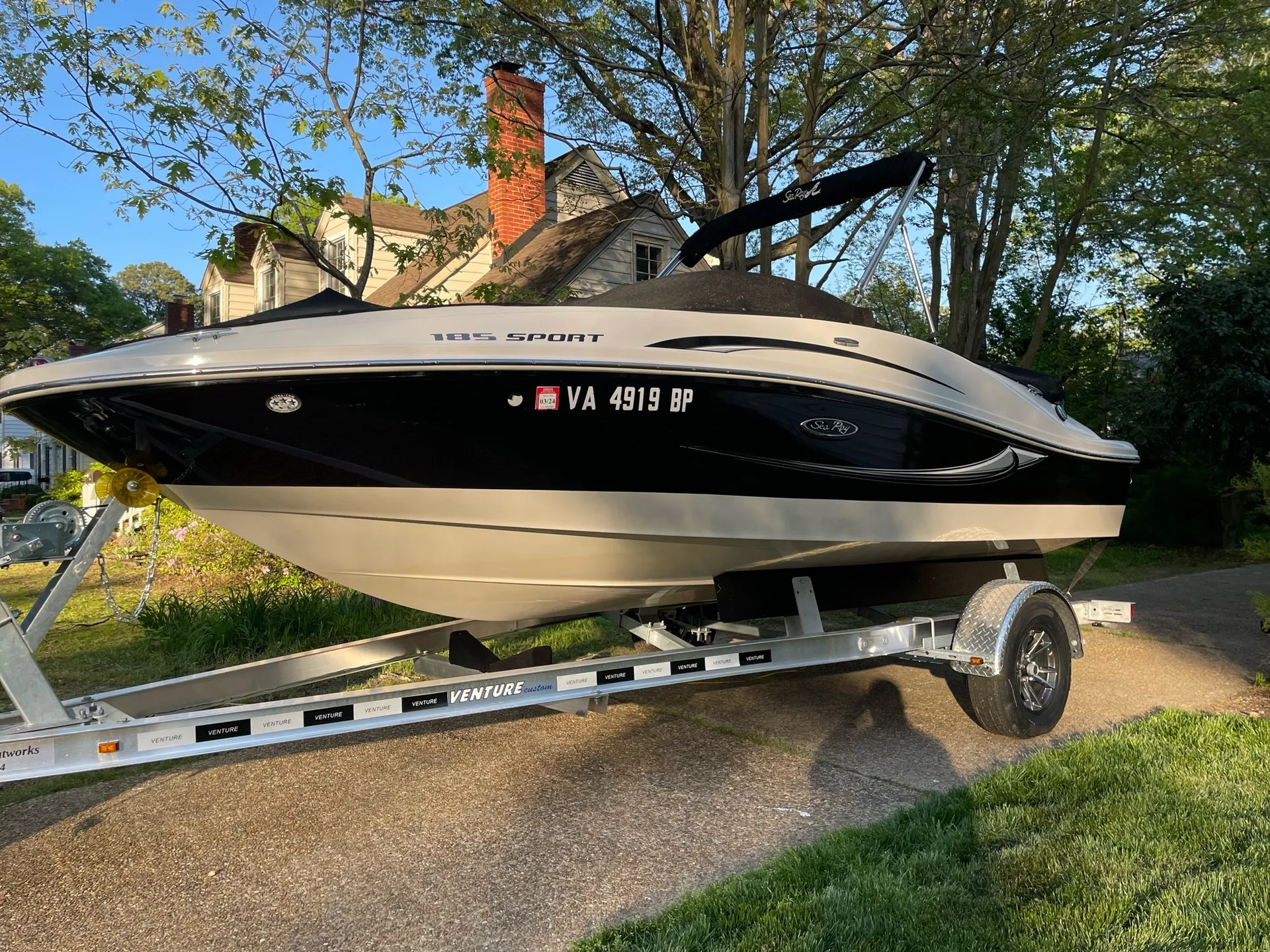 2010 Sea Ray 185 Sport