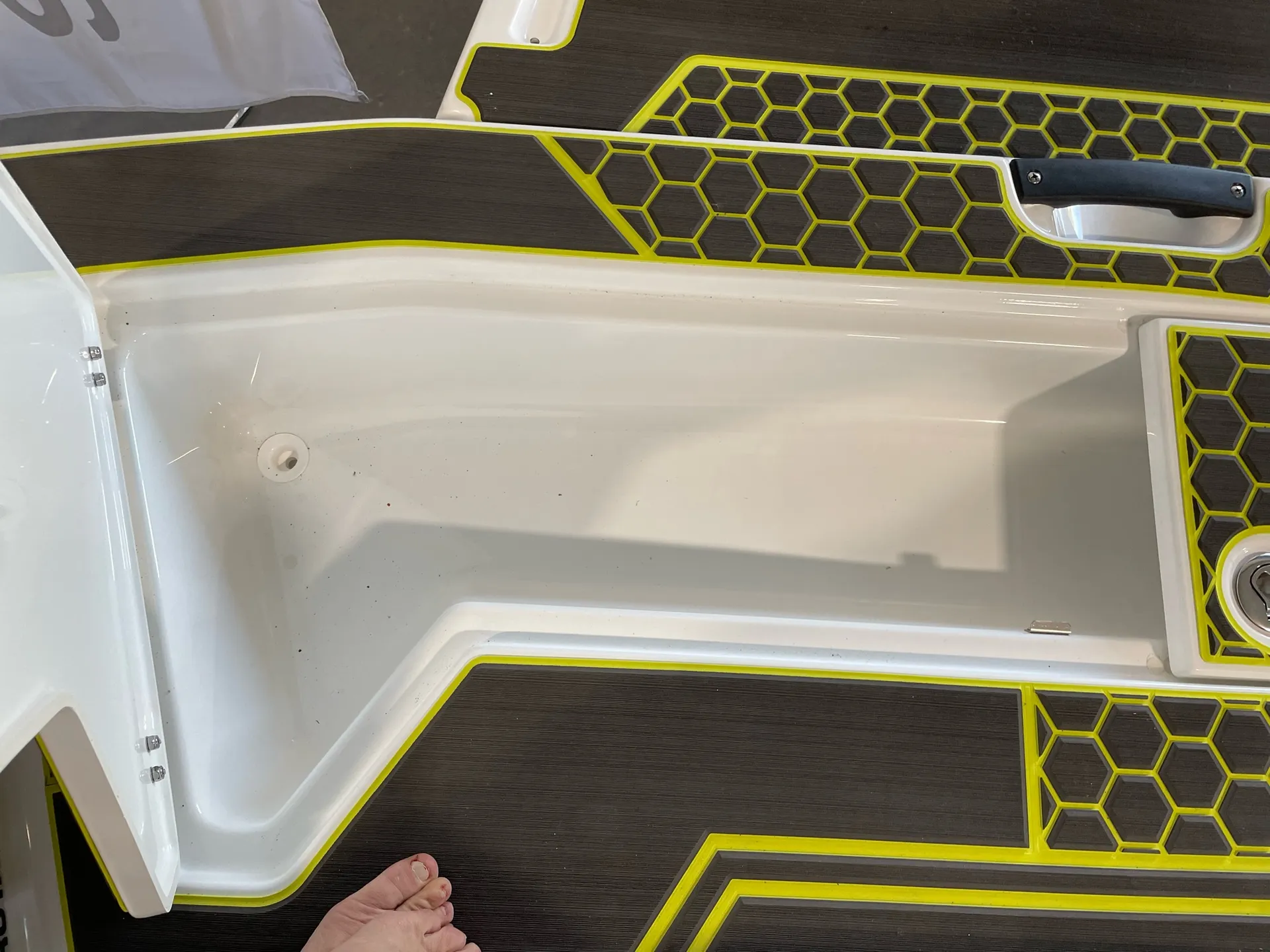 2023 scarab 215 ID Atomic Yellow 