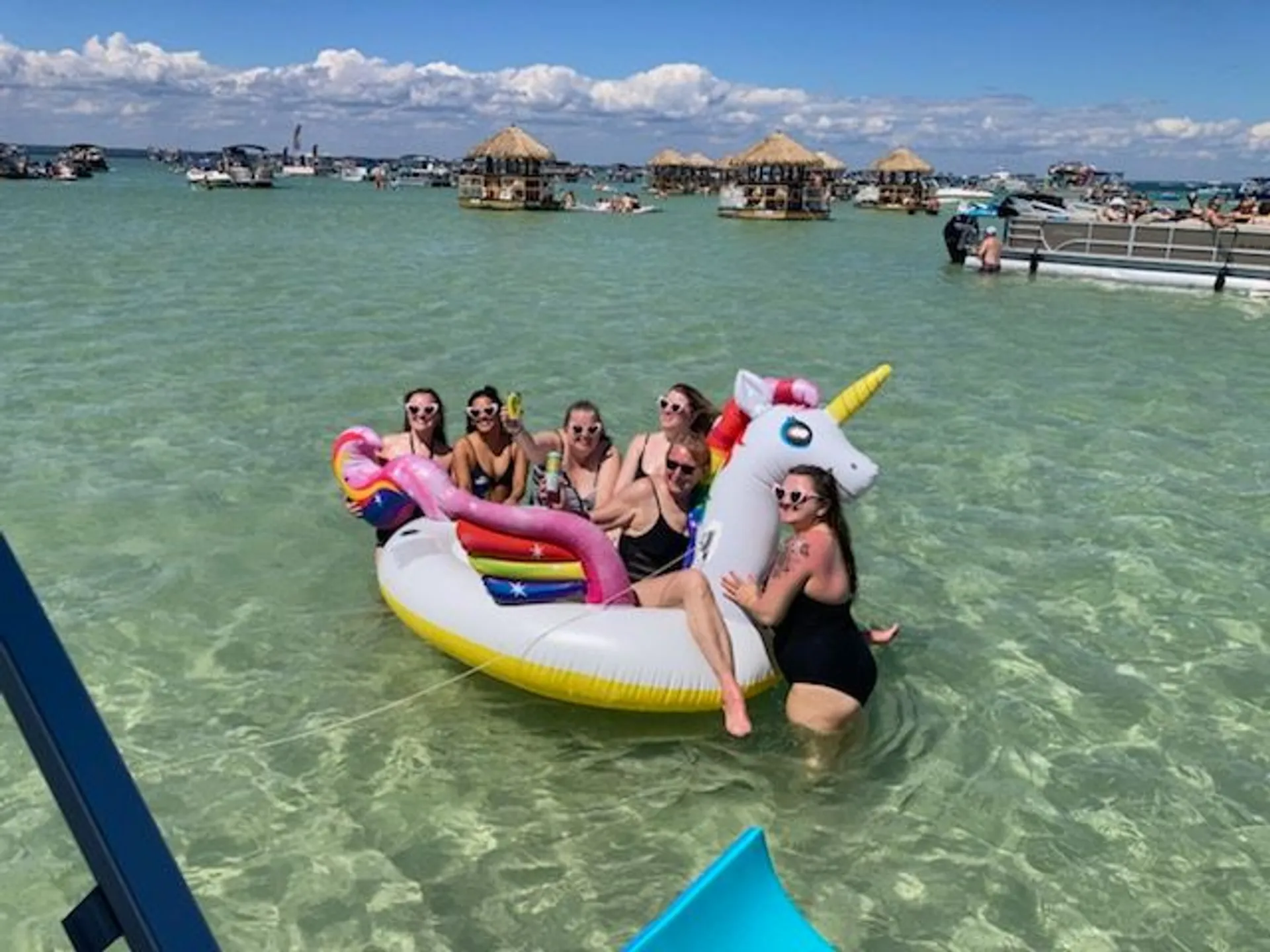 Pontoon Party!! For all gatherings (Paddleboard,Lily Pad, Inflatables)