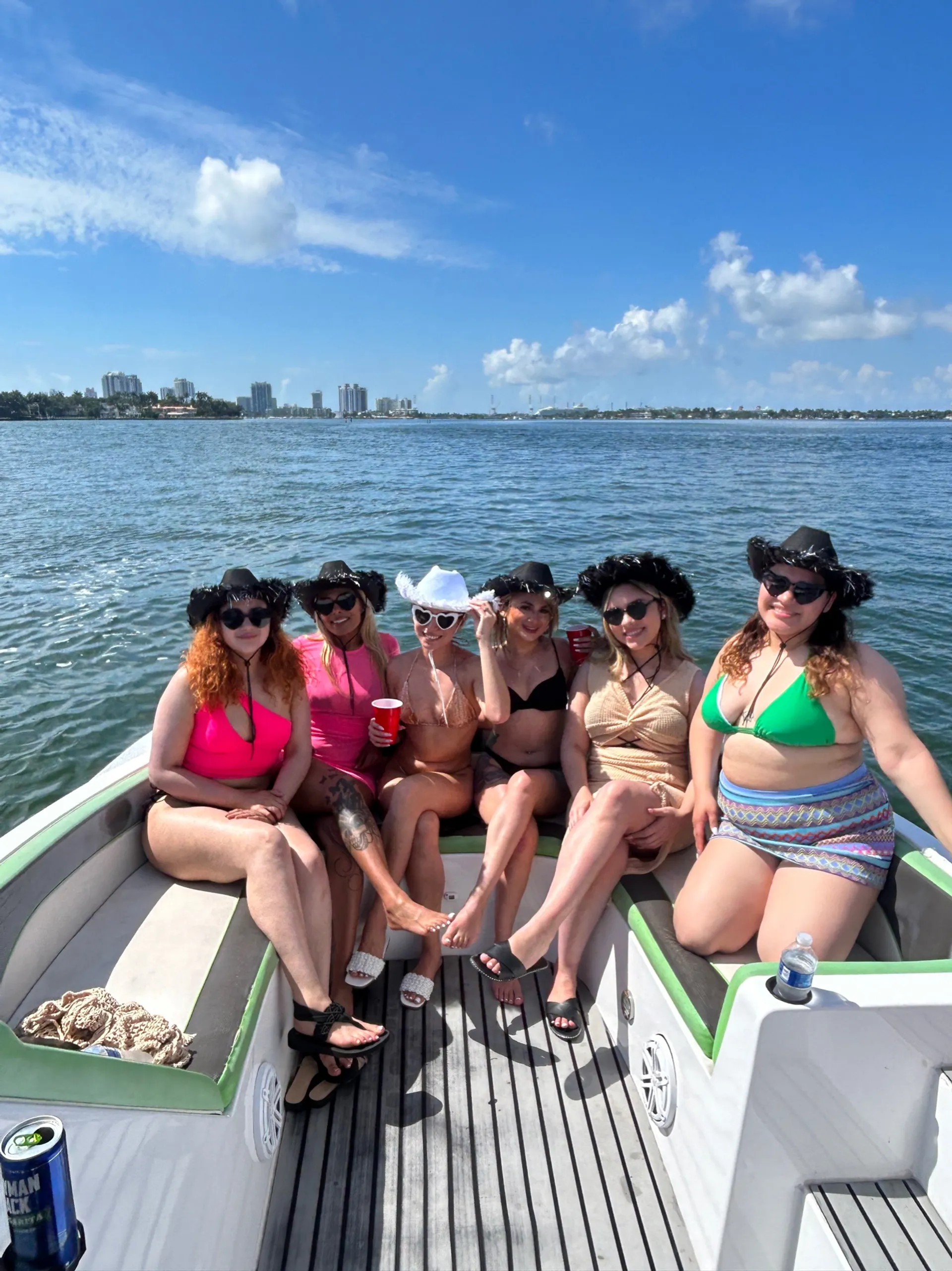 Catamaran Catamaran with Evinrude 300hp in Miami, FL — photo 10
