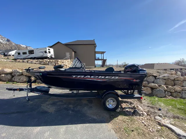Rent a TRACKER BY TRACKER MARINE aluminum fishing in Willard, UT near me