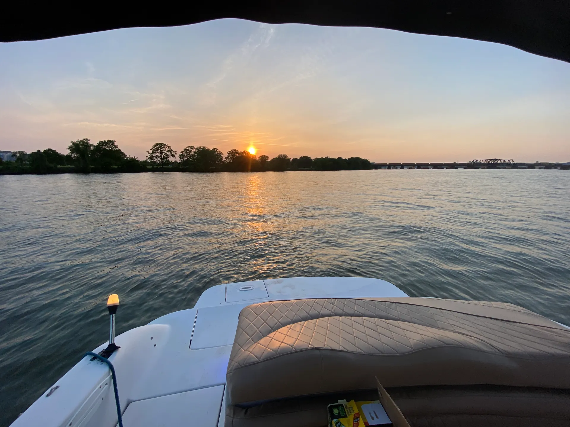 Four Winns Boats 240 Horizon  in Woodbridge, VA — photo 5