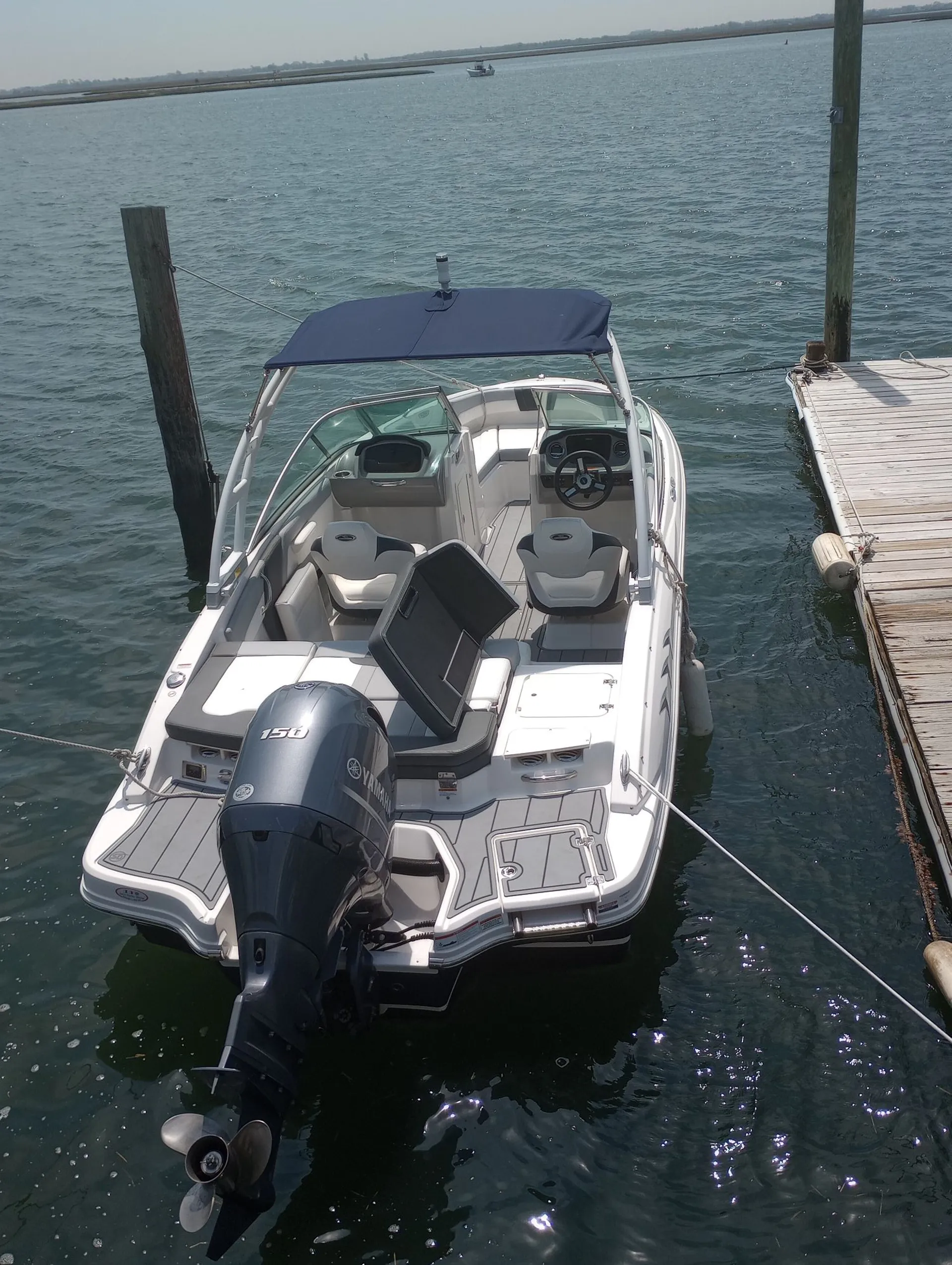 CHAPARRAL BOATS 21 SSI in Oceanside, NY — photo 2