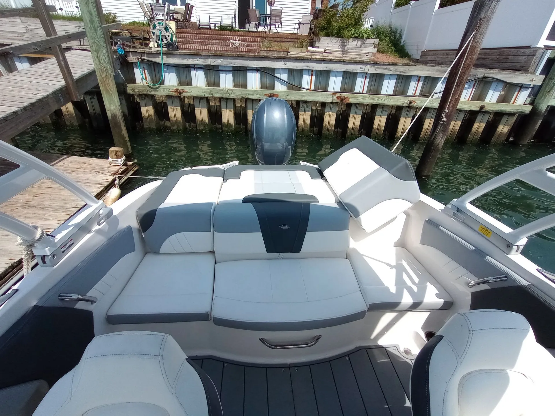 CHAPARRAL BOATS 21 SSI in Oceanside, NY — photo 6