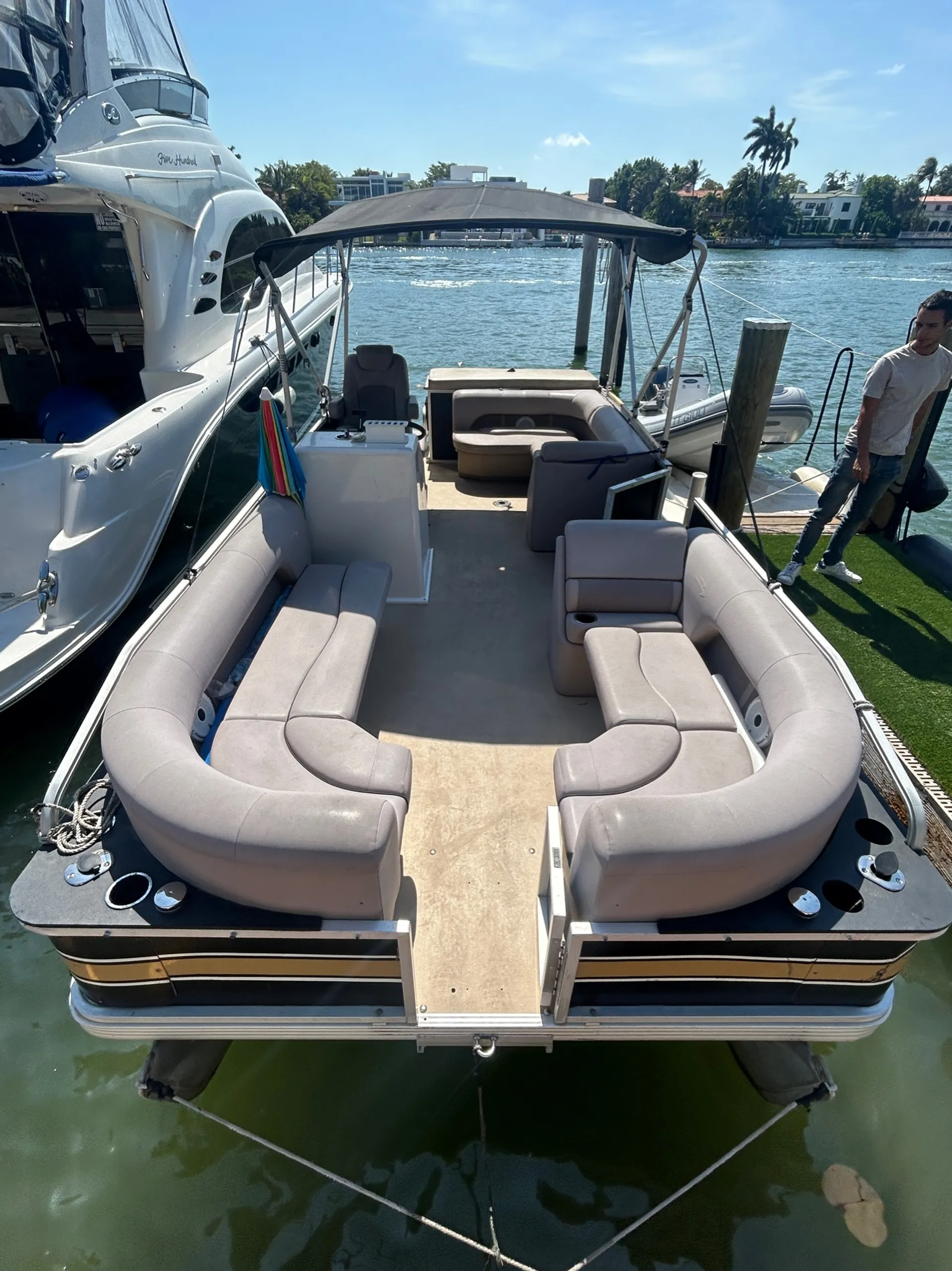 Avalon Pontoons 20' CC Fish N Fun in Miami, FL — photo 4