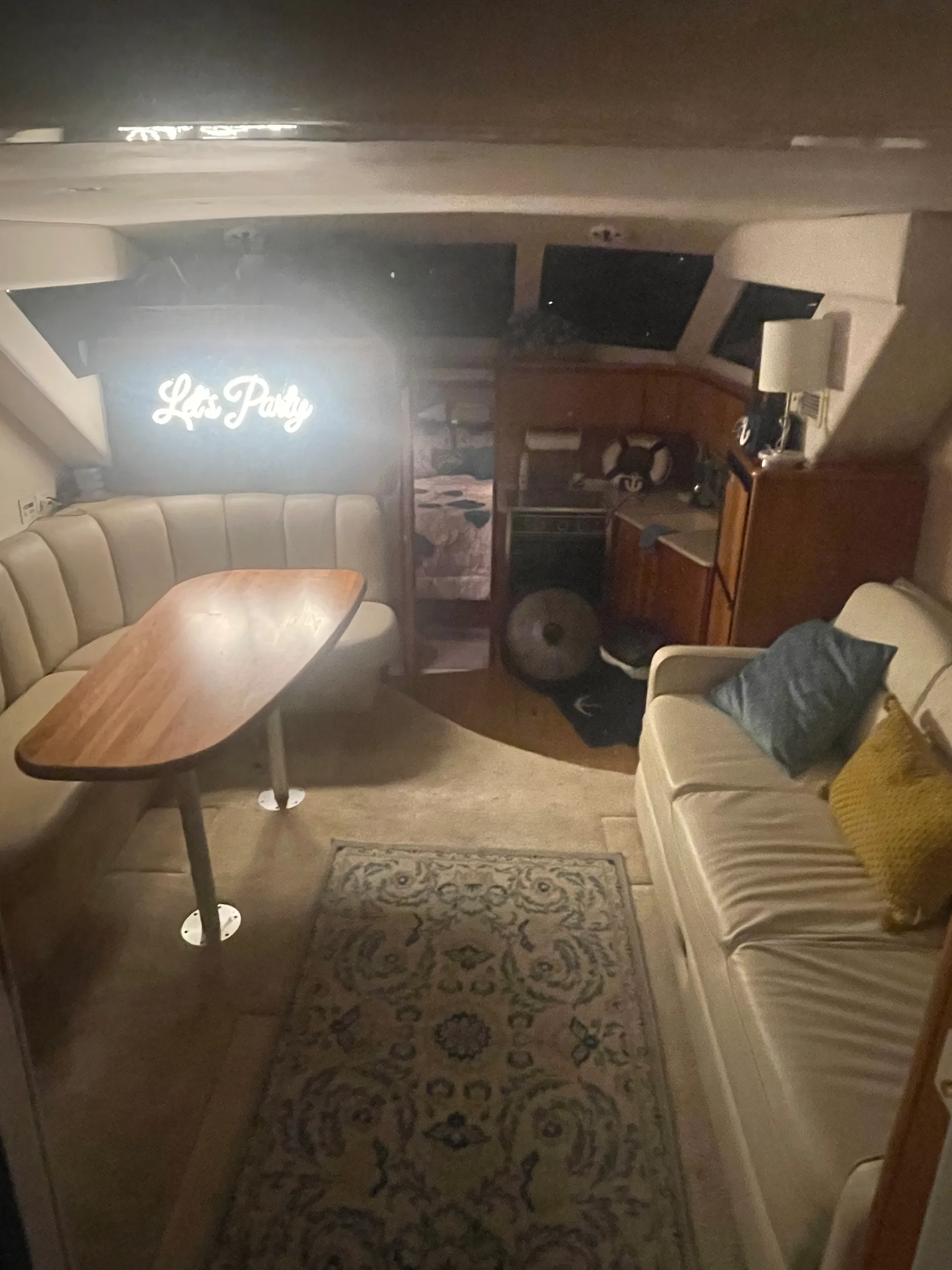 DMV’s 12 passenger Luxury Party Yacht with Free Captain and Crew!